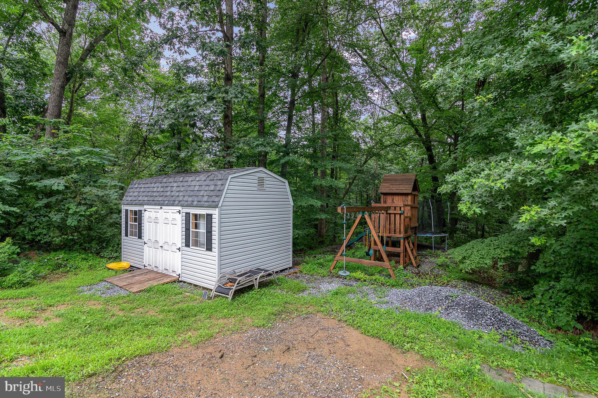 BISHOP WOODS - Residential