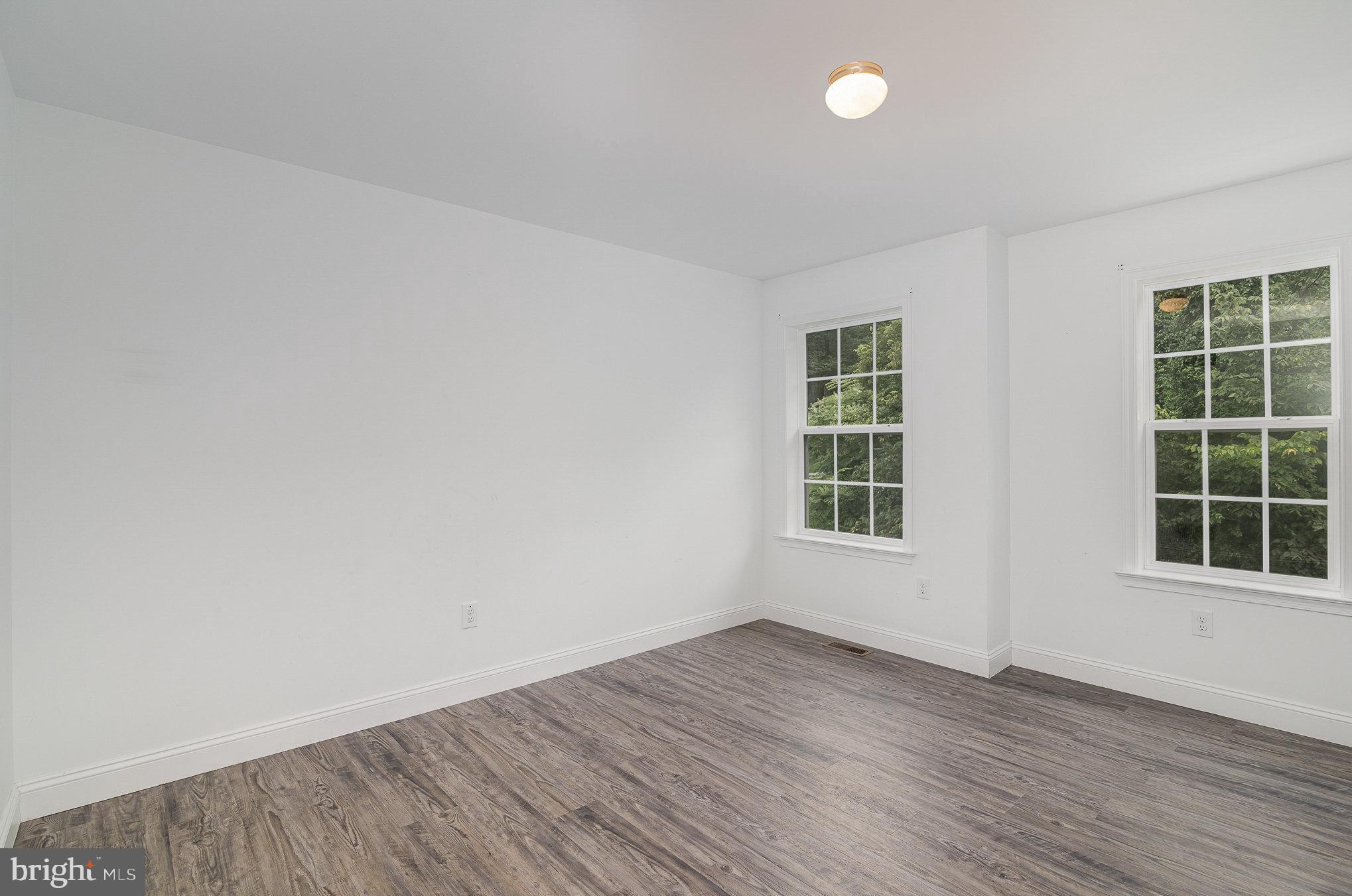 BISHOP WOODS - Residential