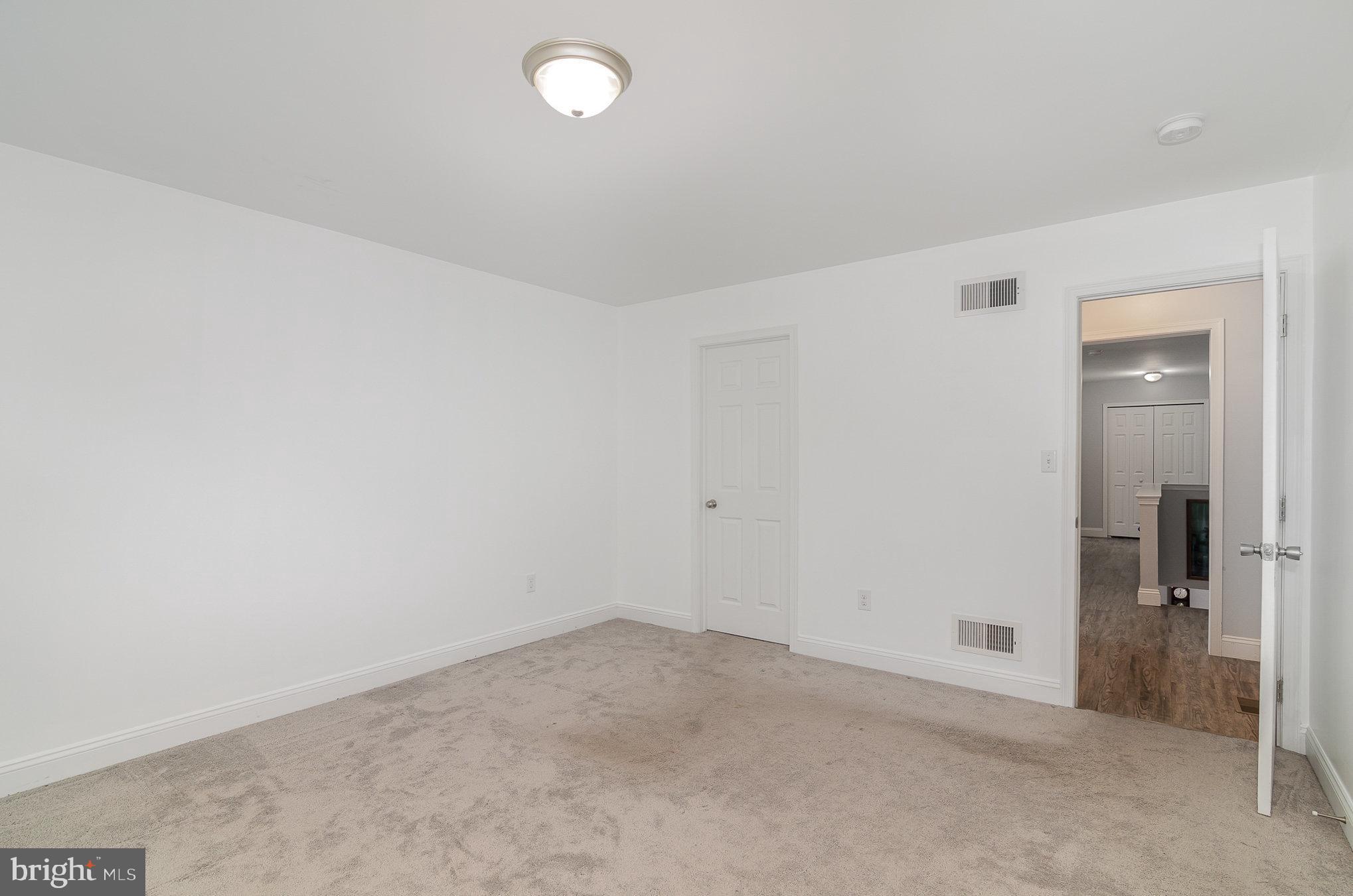 BISHOP WOODS - Residential