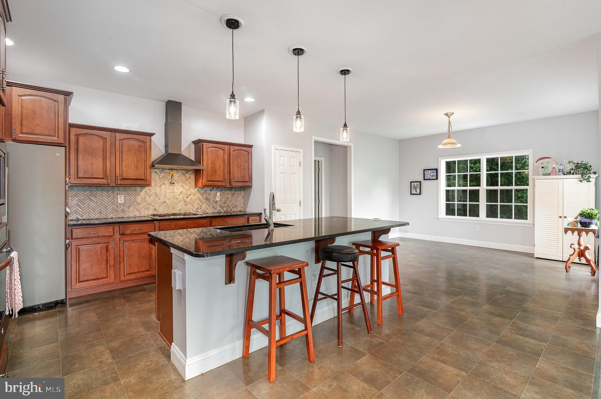 BISHOP WOODS - Residential