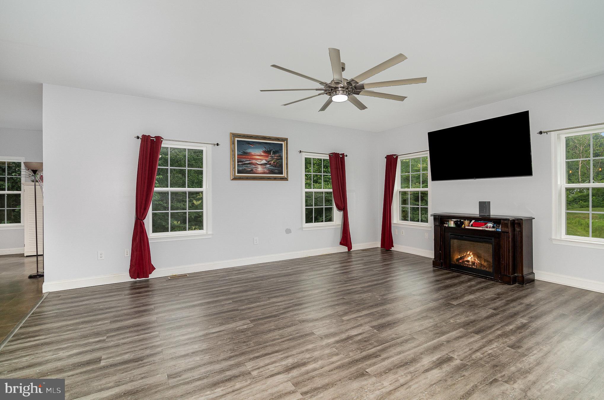 BISHOP WOODS - Residential