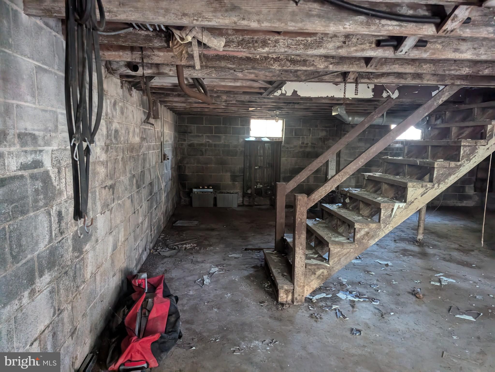 NONE AVAILABLE - Land