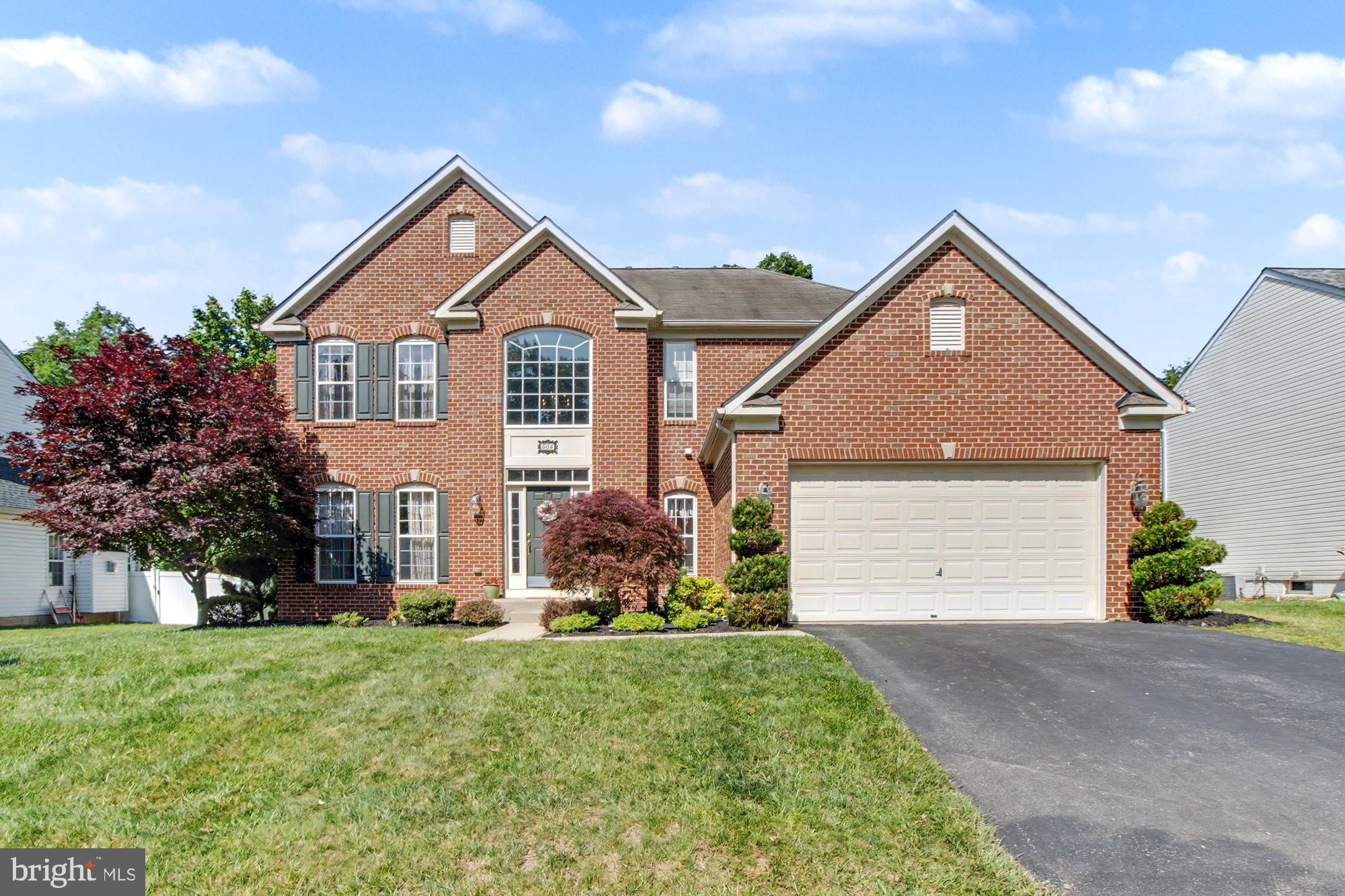 306 LOGANWOOD COURT