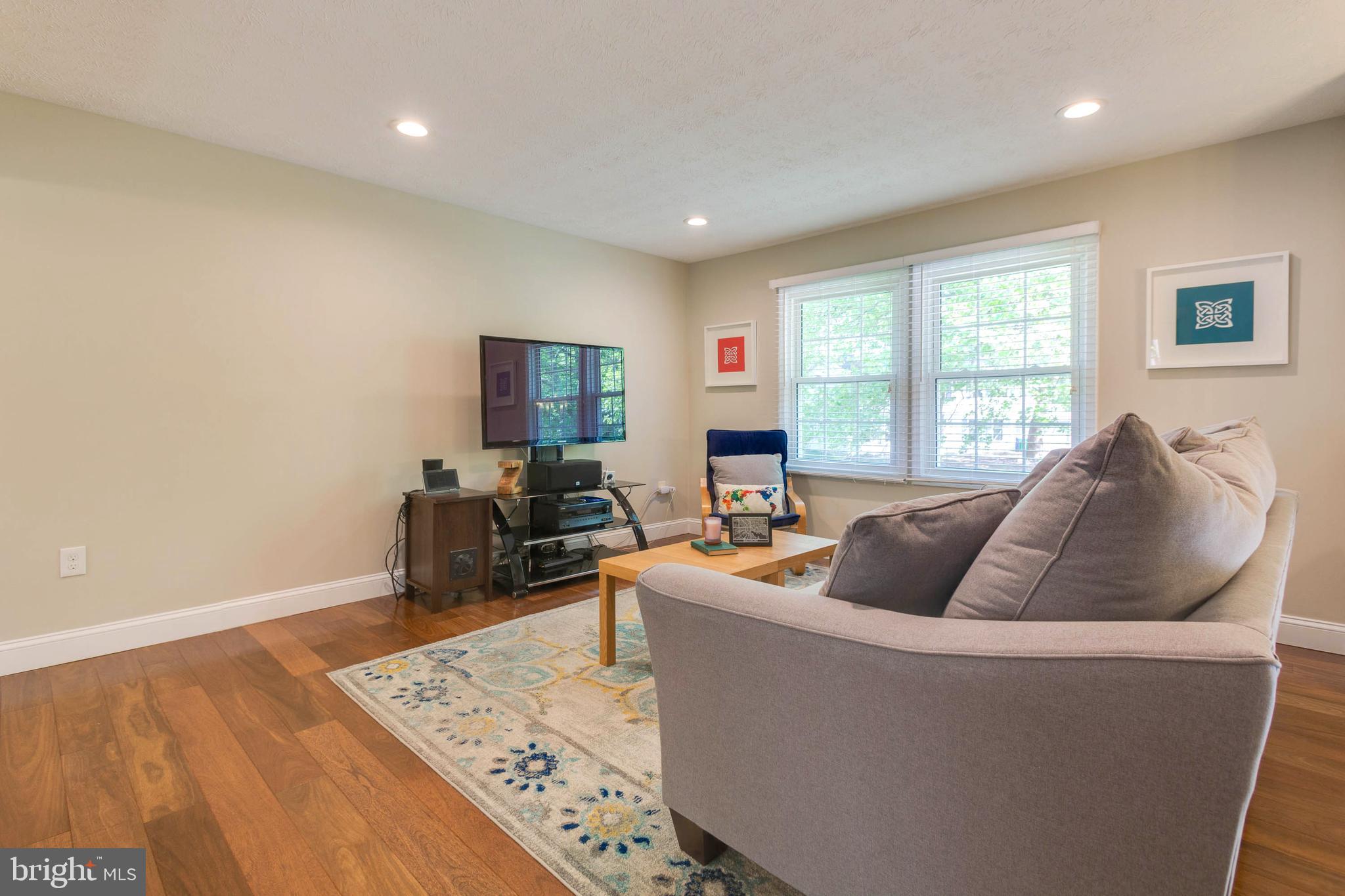 PHELPS LUCK - Residential