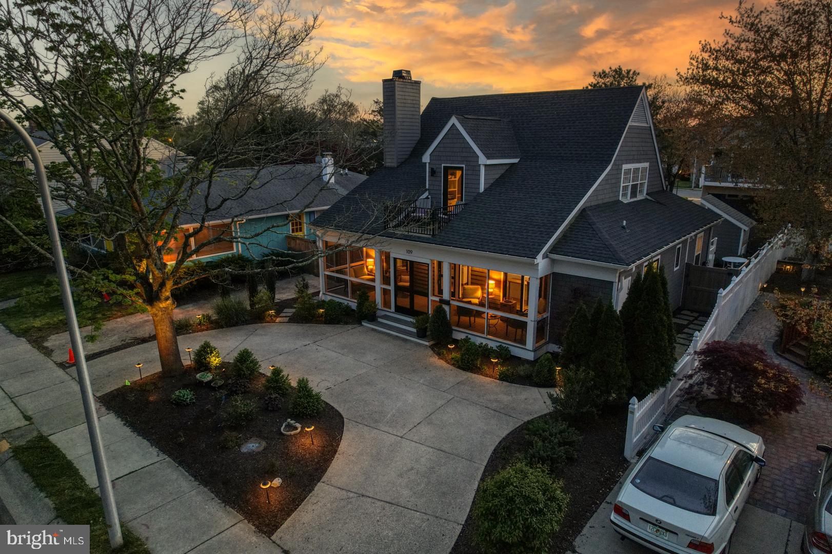 COUNTRY CLUB ESTATES - Residential