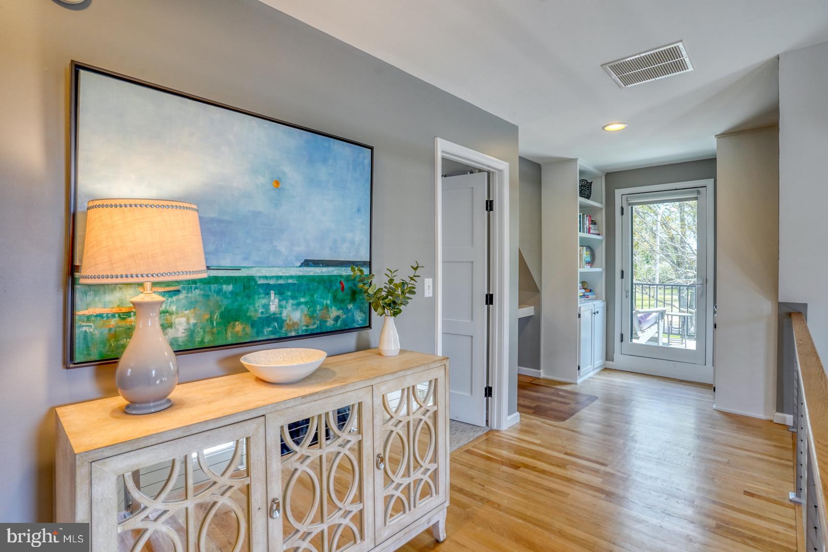 COUNTRY CLUB ESTATES - Residential