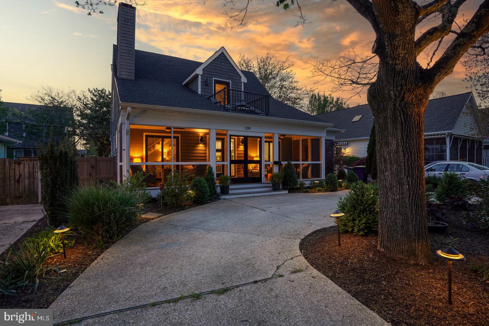 COUNTRY CLUB ESTATES - Residential