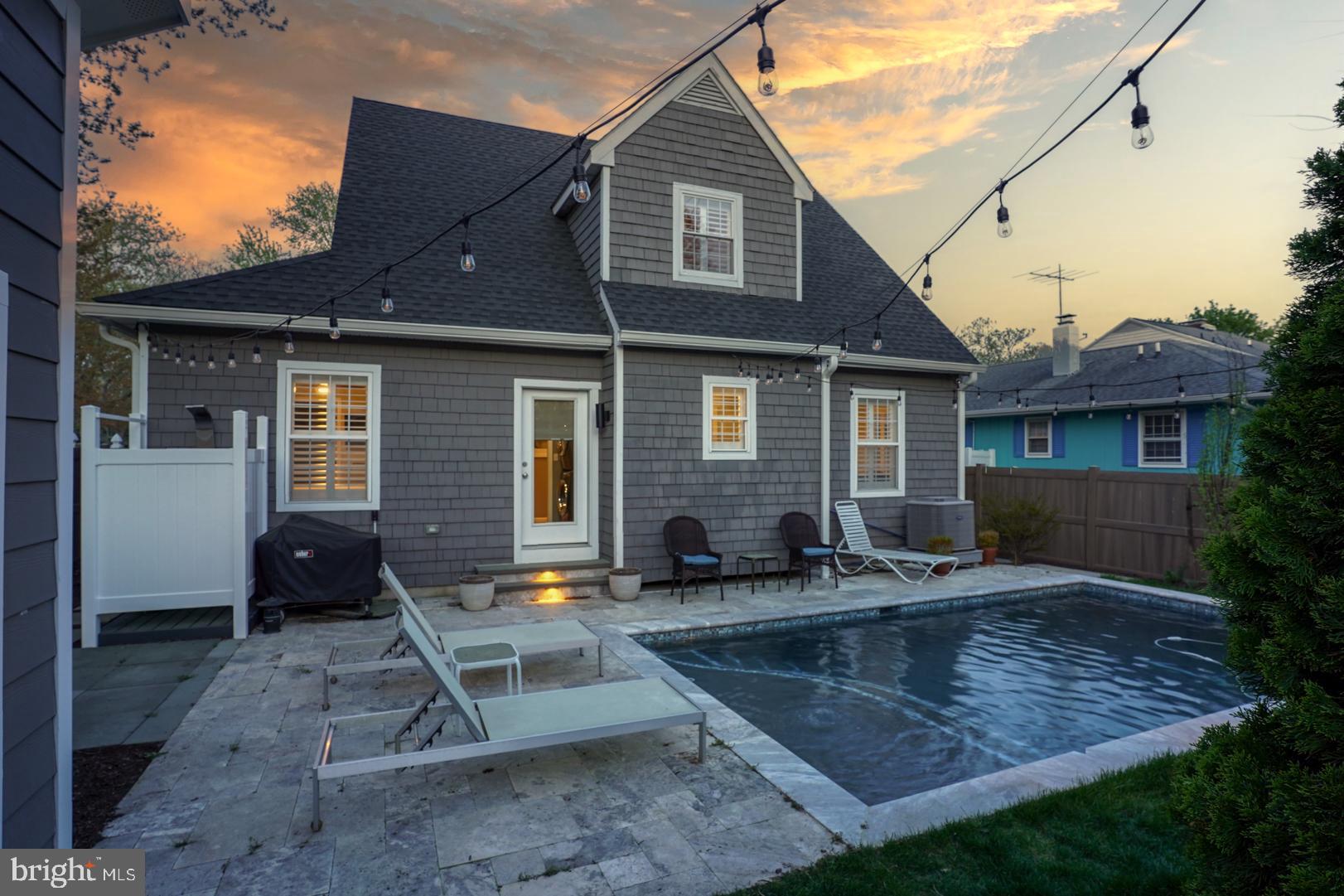 COUNTRY CLUB ESTATES - Residential