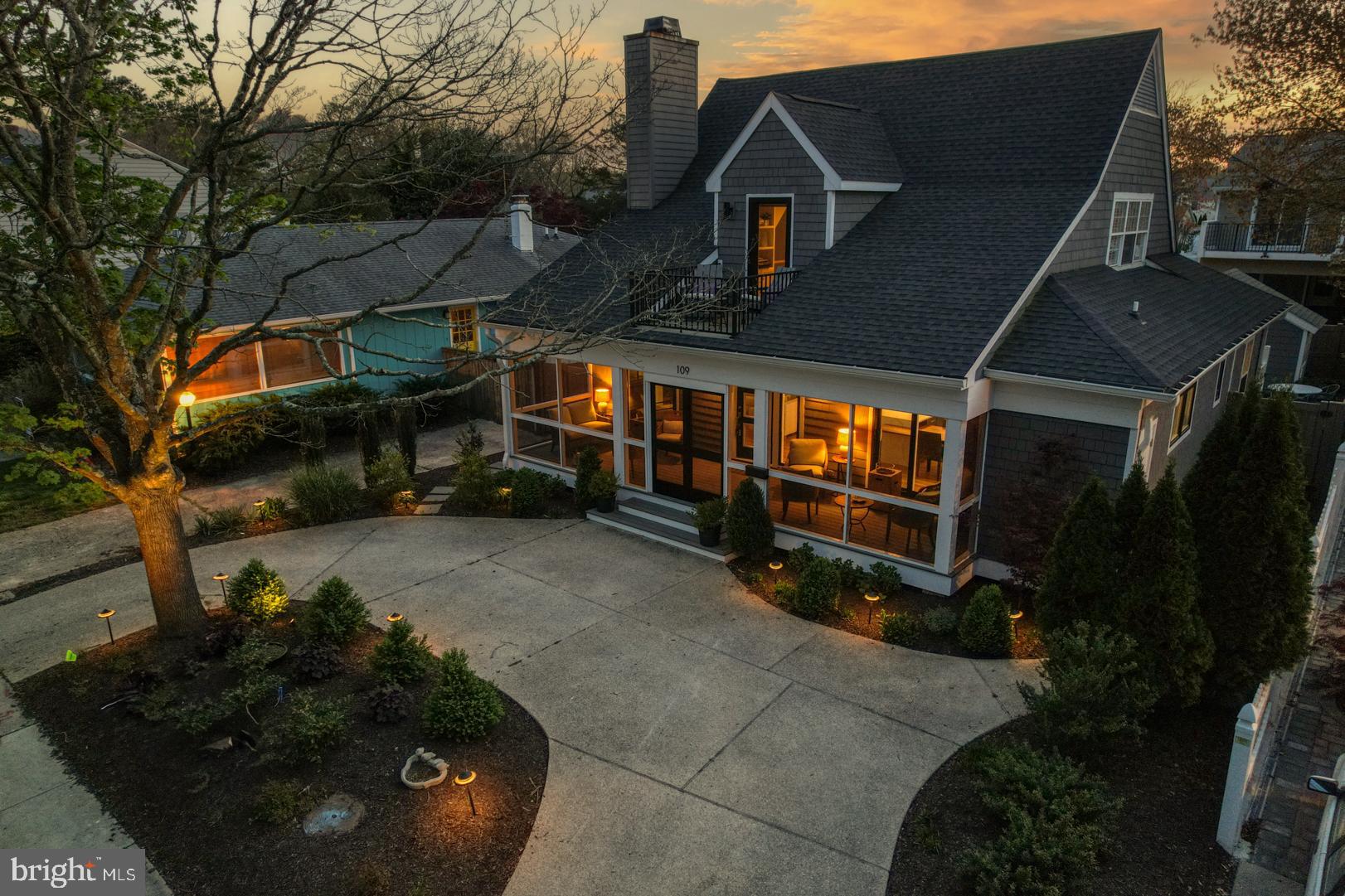 COUNTRY CLUB ESTATES - Residential