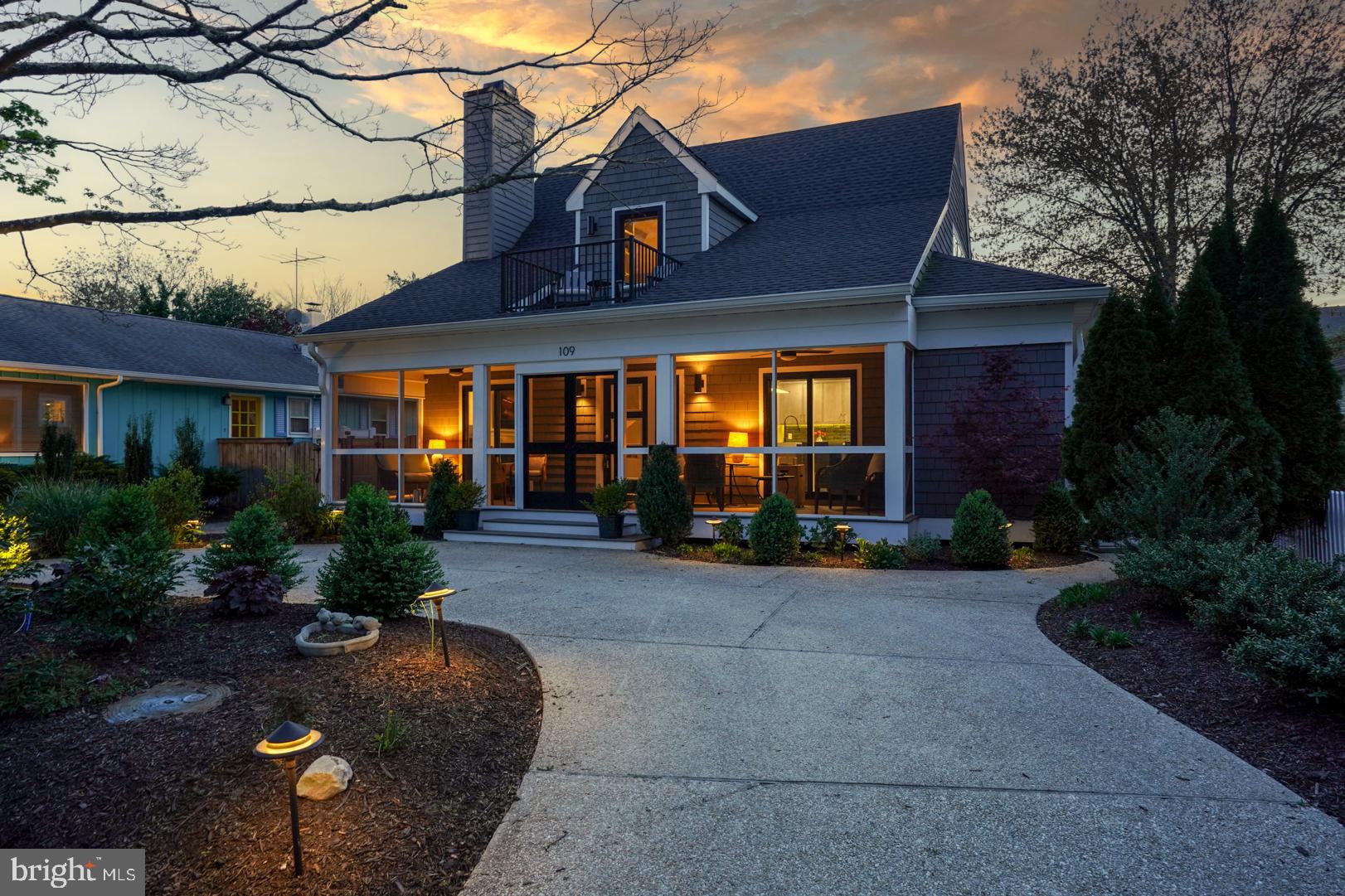 COUNTRY CLUB ESTATES - Residential