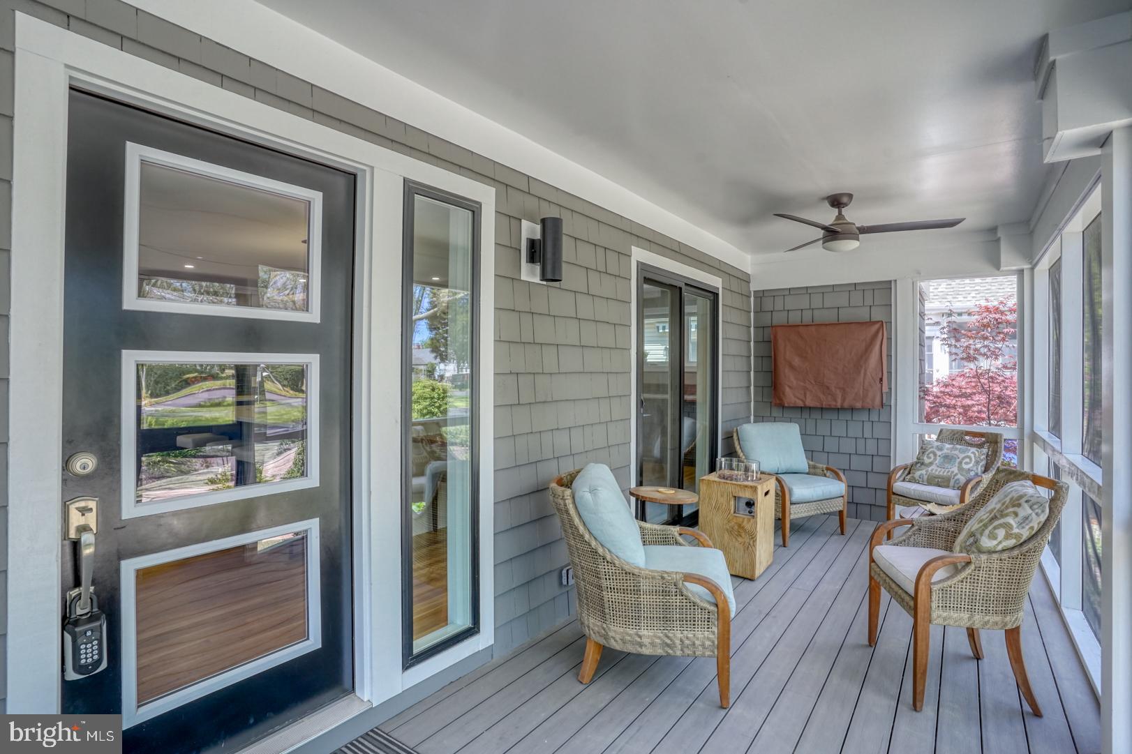 COUNTRY CLUB ESTATES - Residential