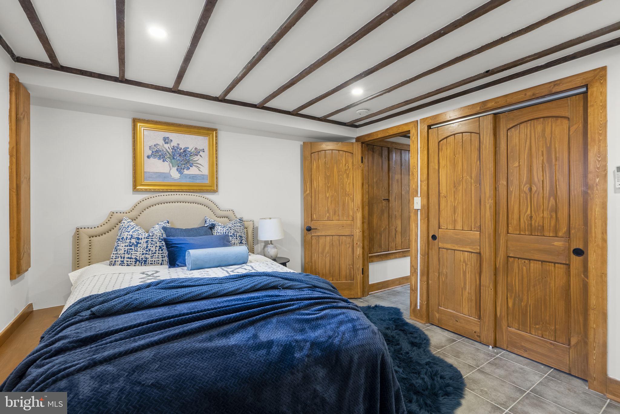 WHEATON OUT RES. (1) - Residential