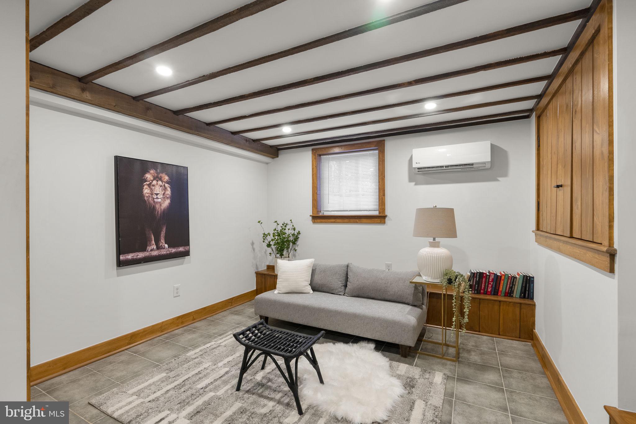 WHEATON OUT RES. (1) - Residential