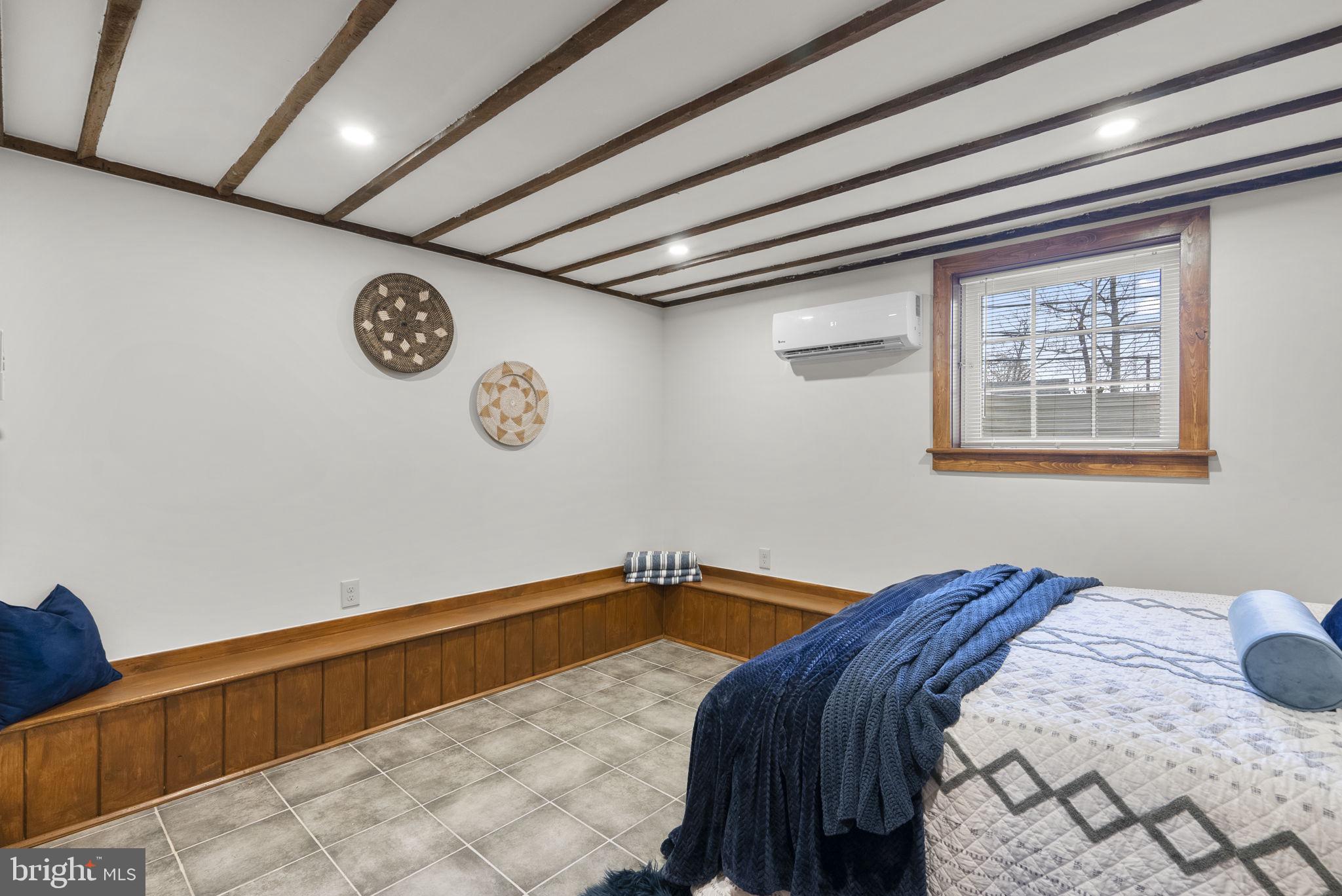 WHEATON OUT RES. (1) - Residential