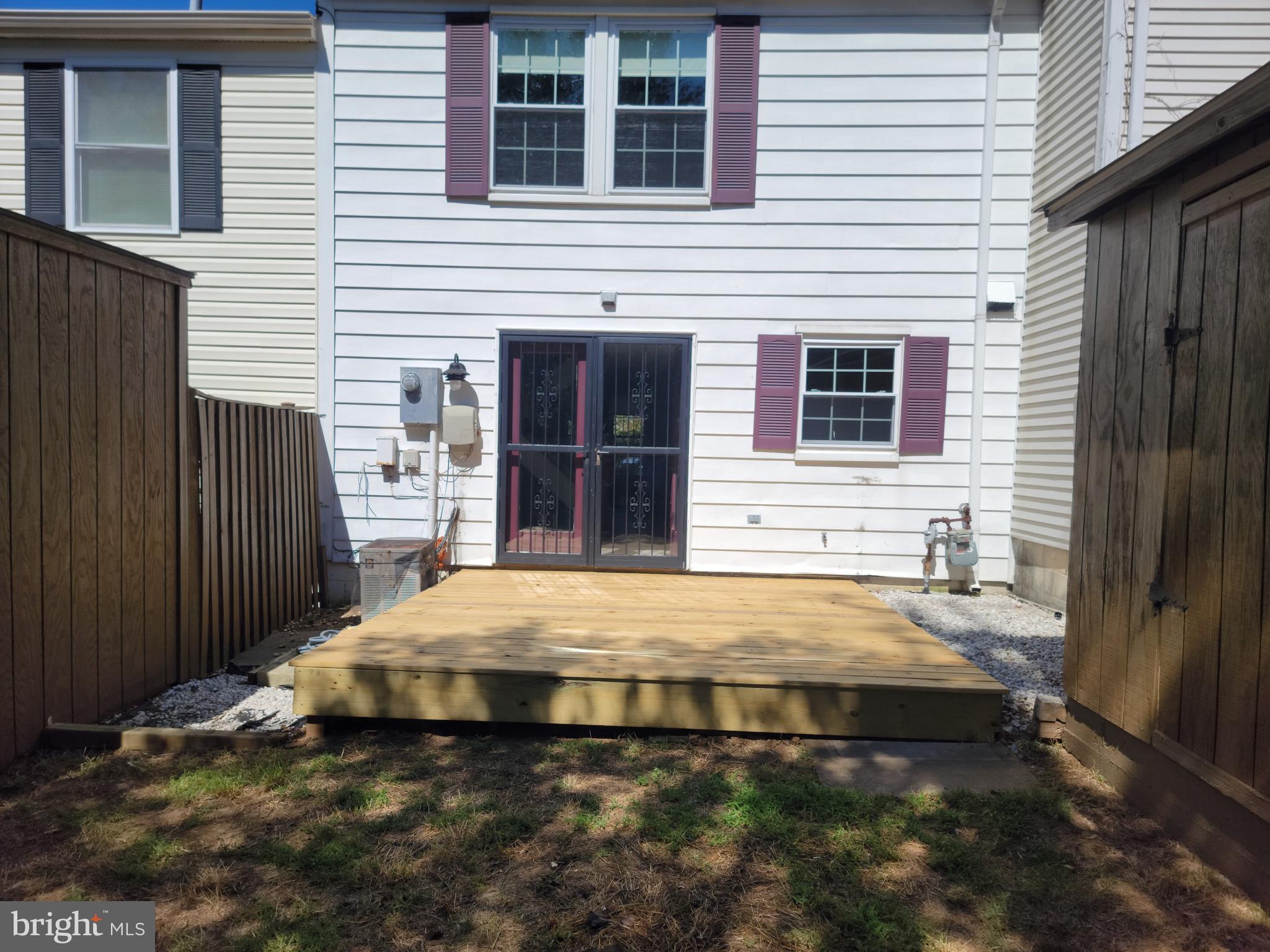 POHICK VILLAGE - Residential Lease