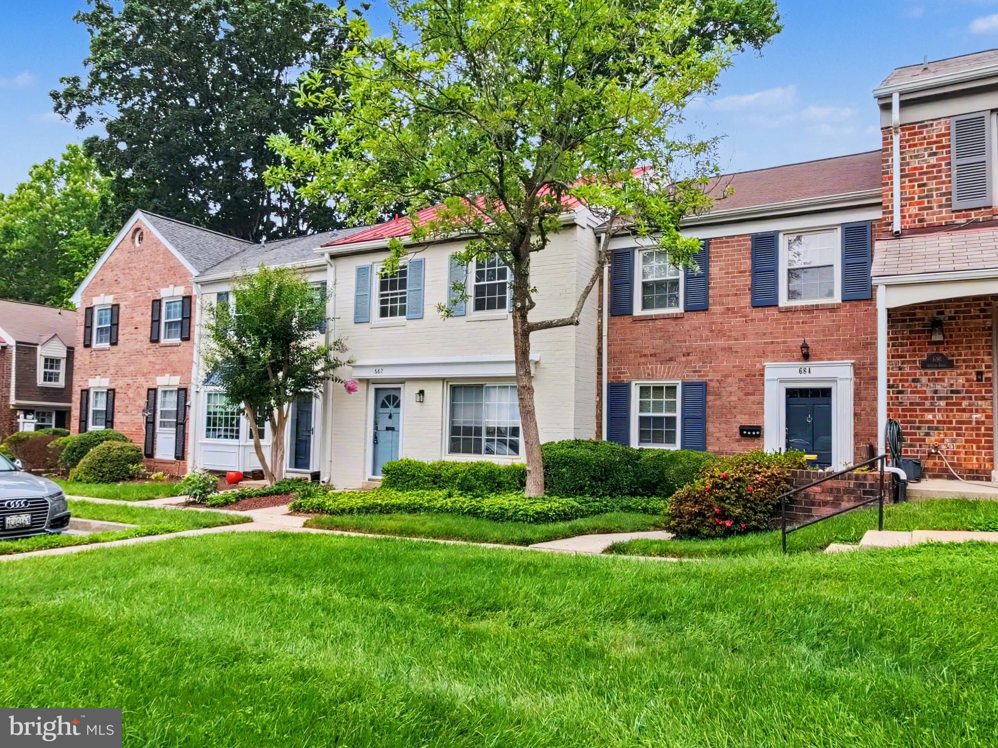 682 AZALEA DRIVE 6-682