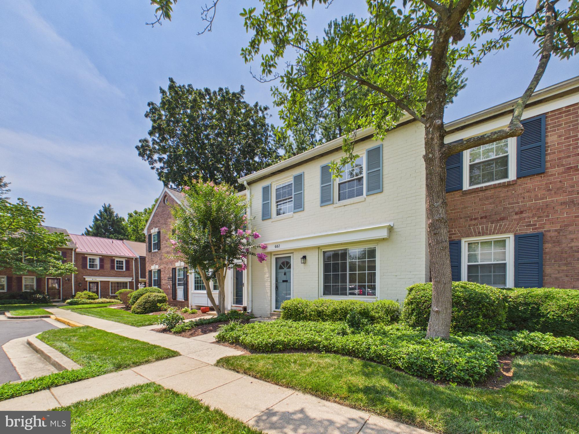 682 AZALEA DRIVE 6-682