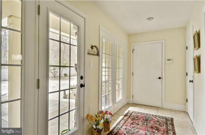 DARNESTOWN OUTSIDE - Residential Lease