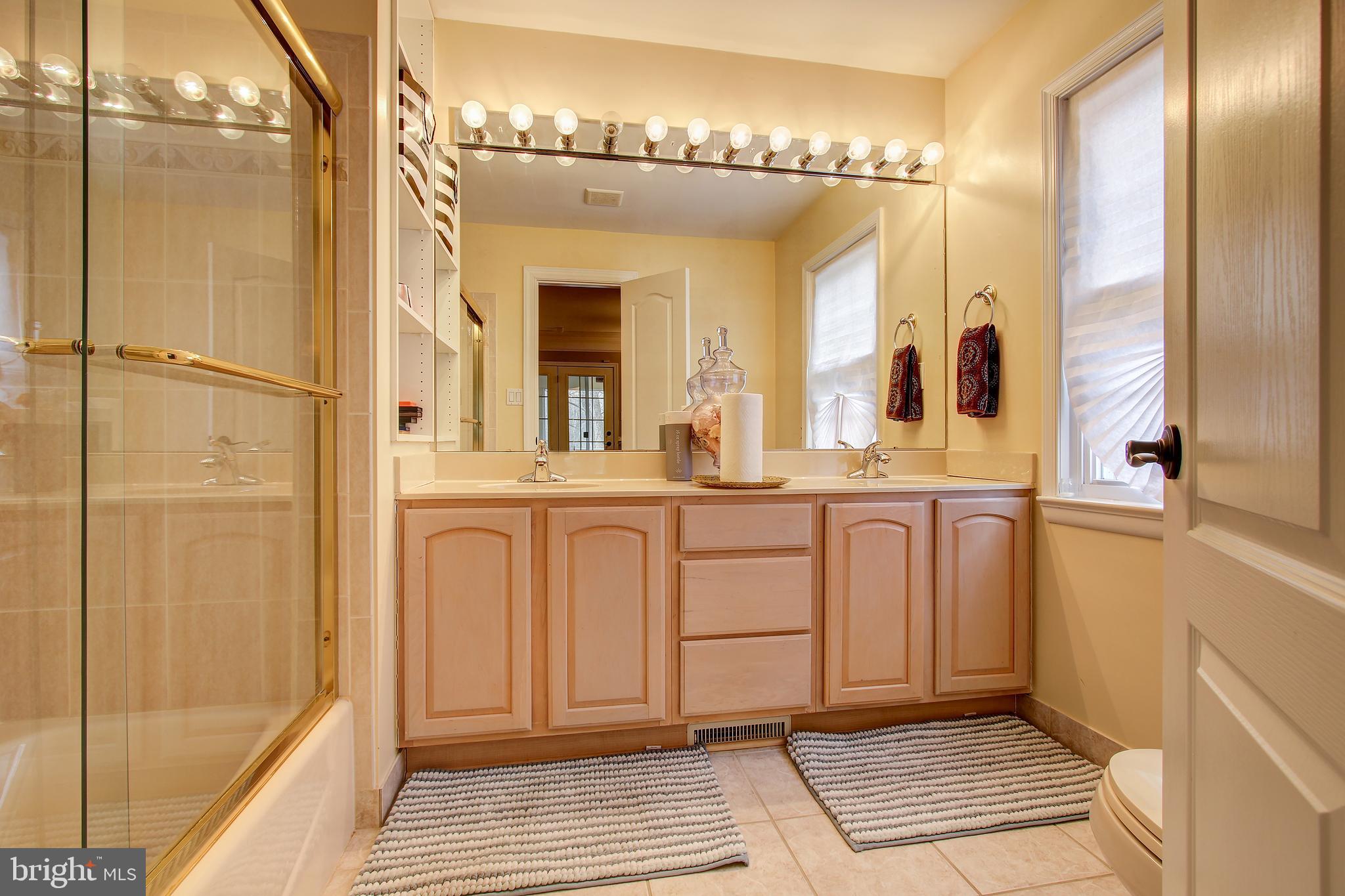 DARNESTOWN OUTSIDE - Residential Lease