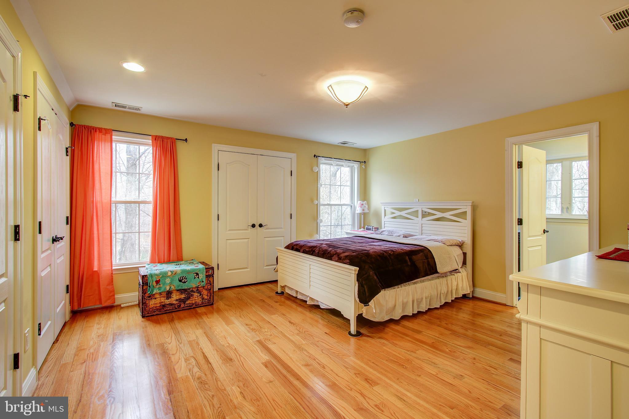 DARNESTOWN OUTSIDE - Residential Lease