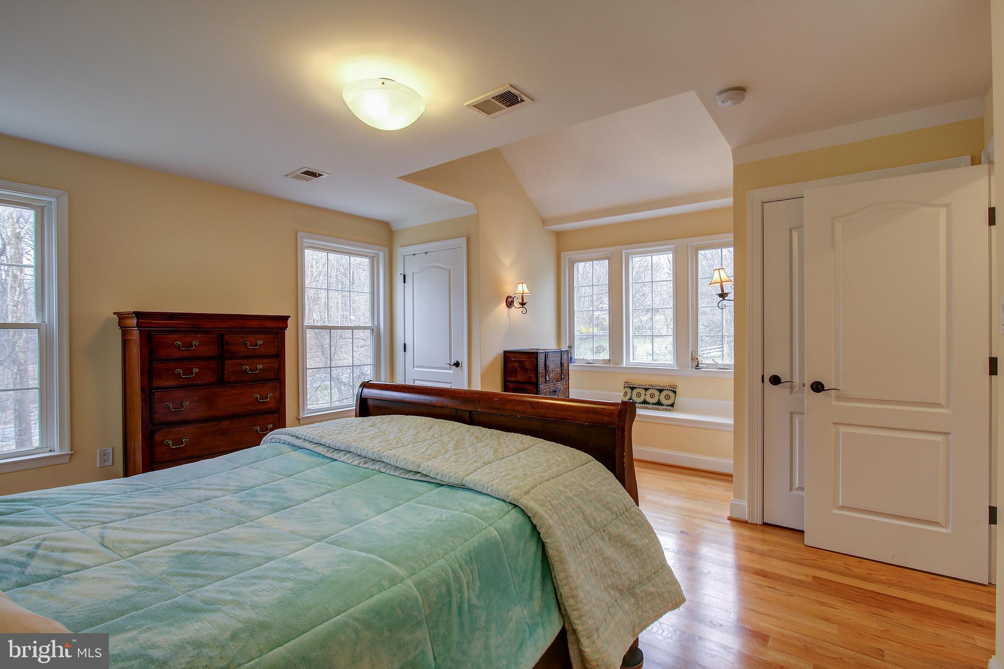 DARNESTOWN OUTSIDE - Residential Lease