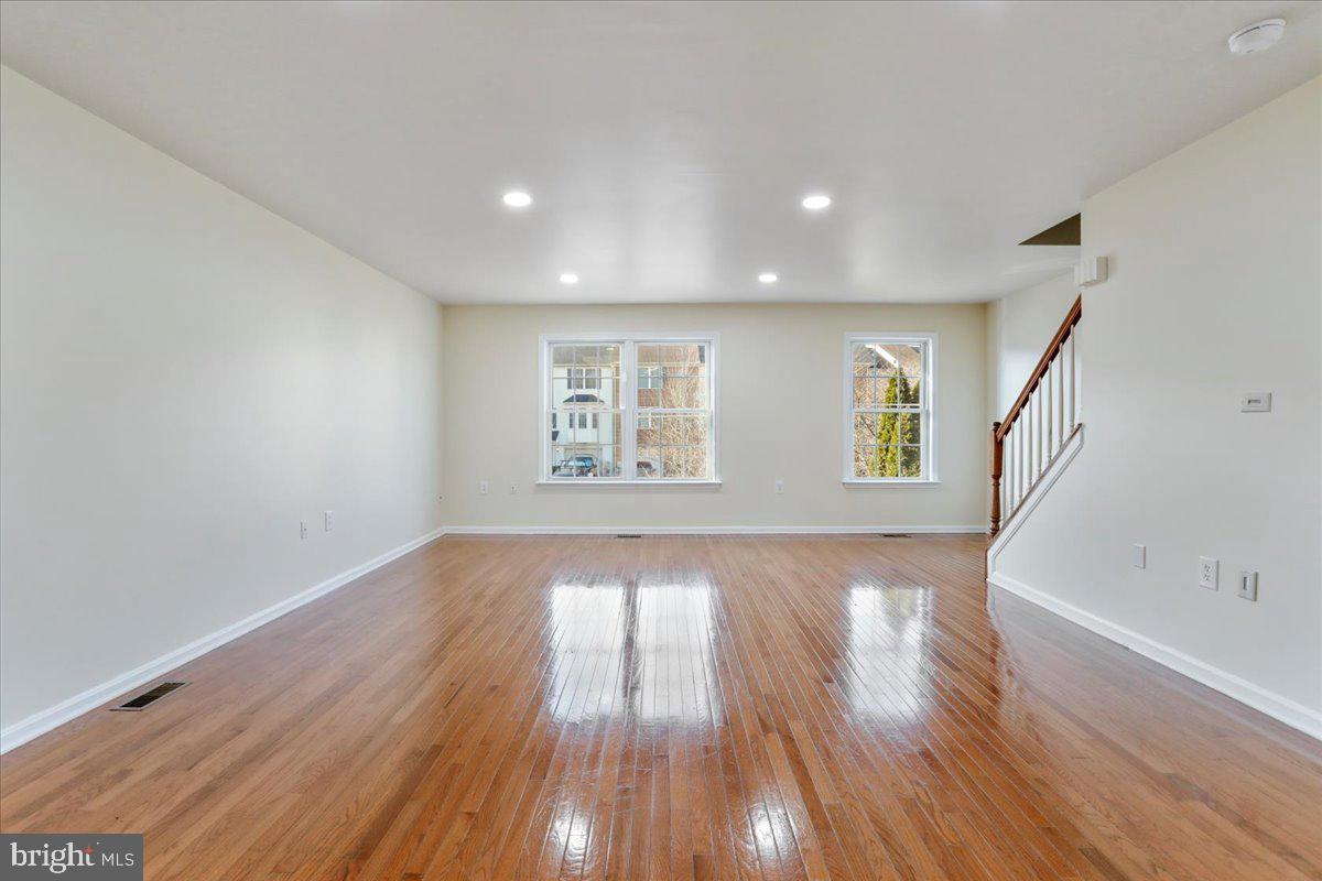 HAMMONDS MILL - Residential