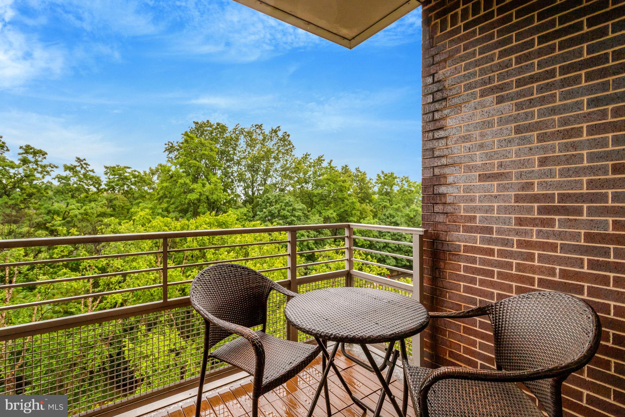 513 W BROAD STREET 602