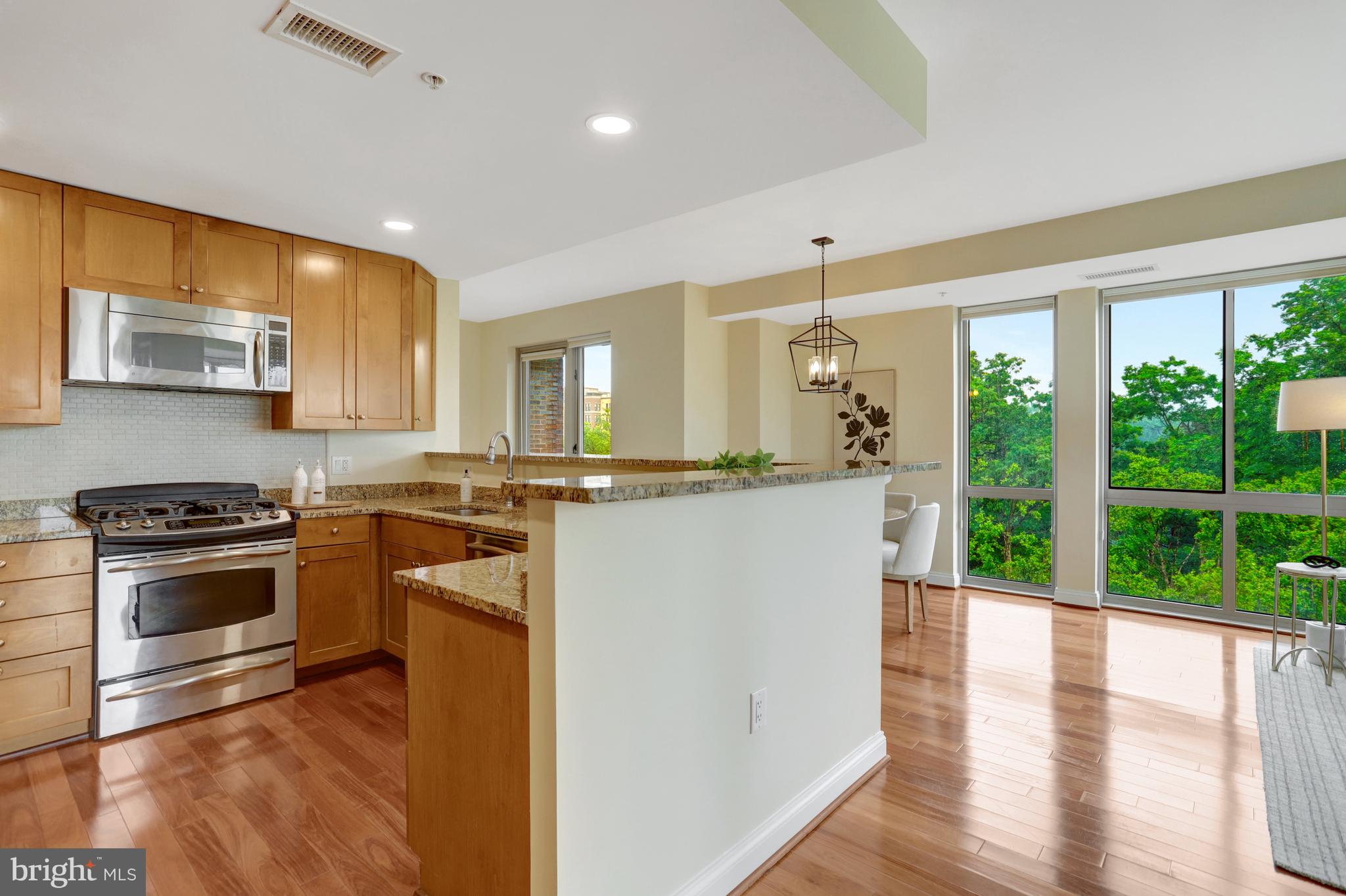 513 W BROAD STREET 602