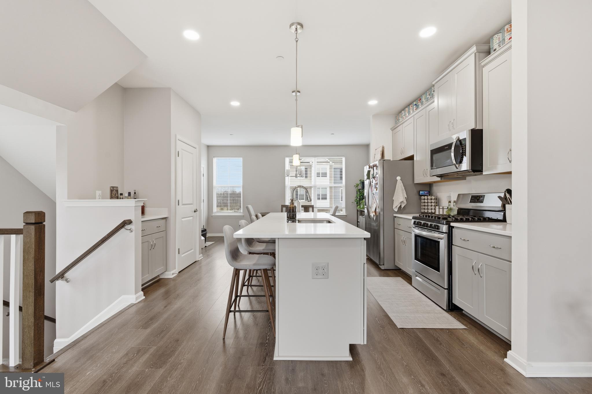 ESSEX - Residential Lease