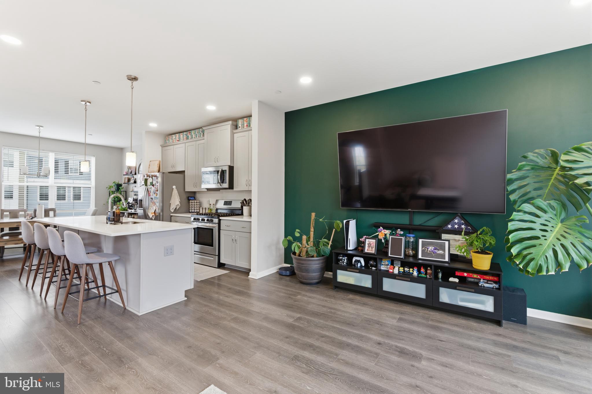 ESSEX - Residential Lease