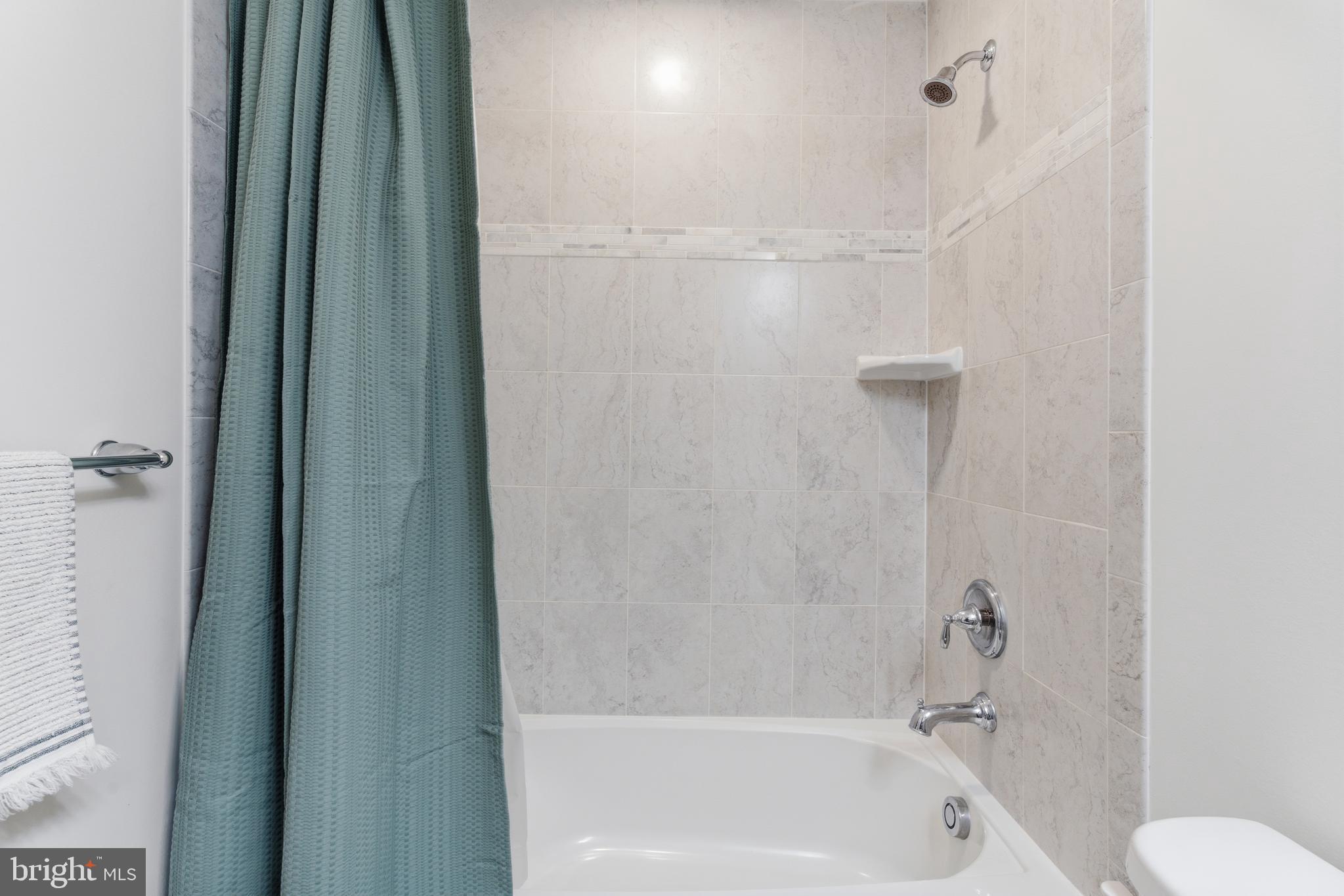 ESSEX - Residential Lease