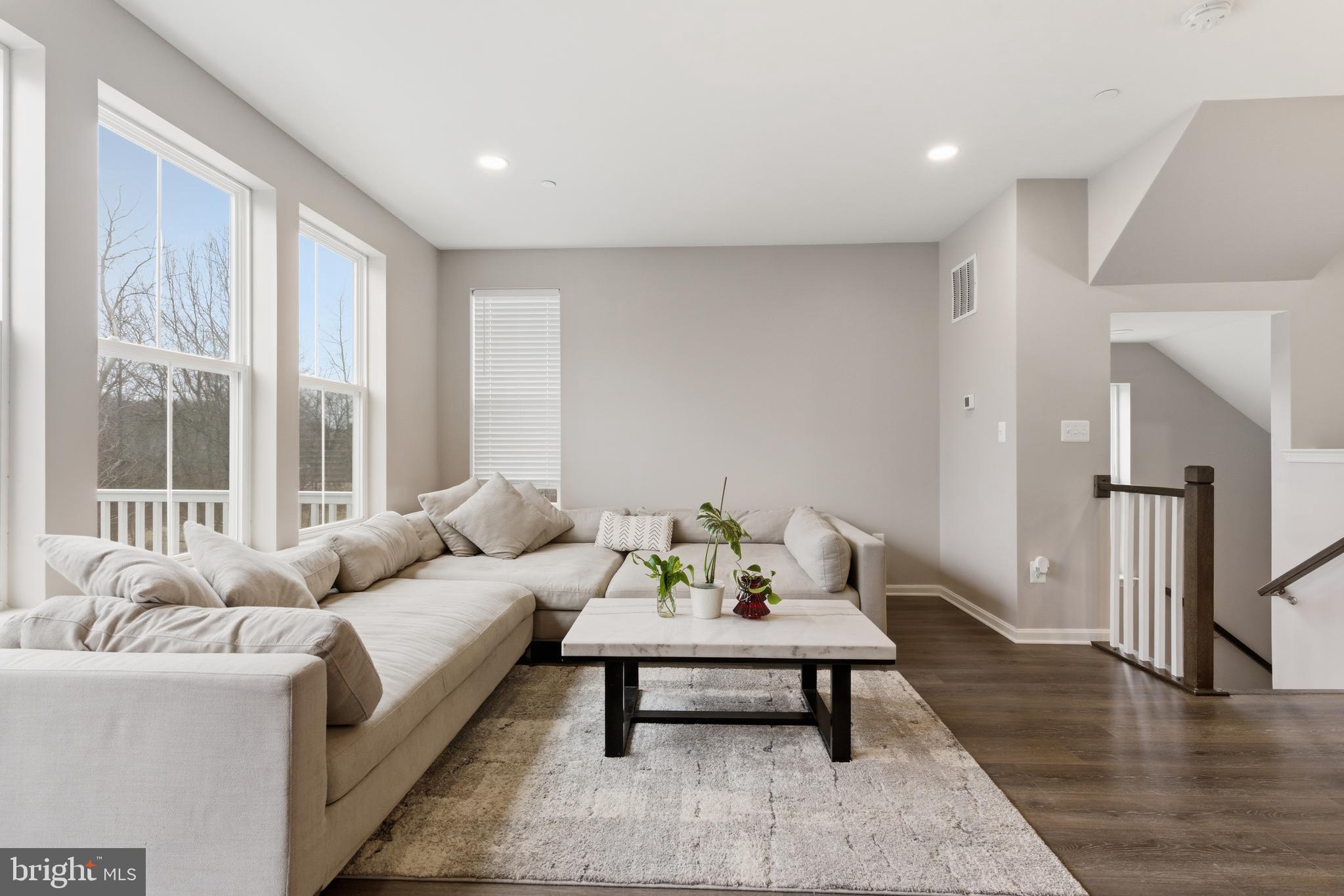 ESSEX - Residential Lease