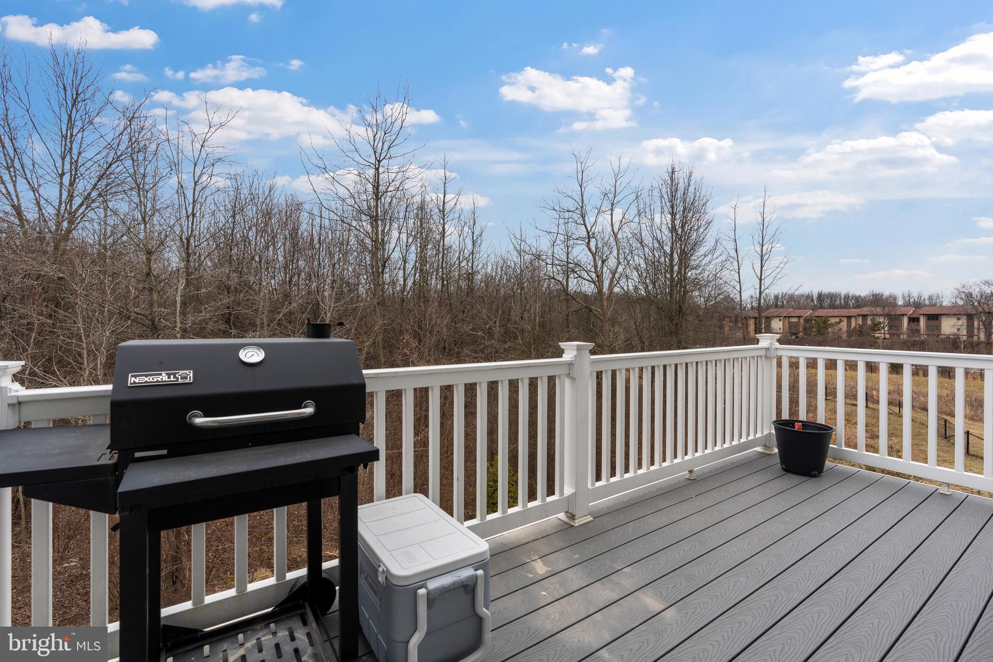 ESSEX - Residential Lease