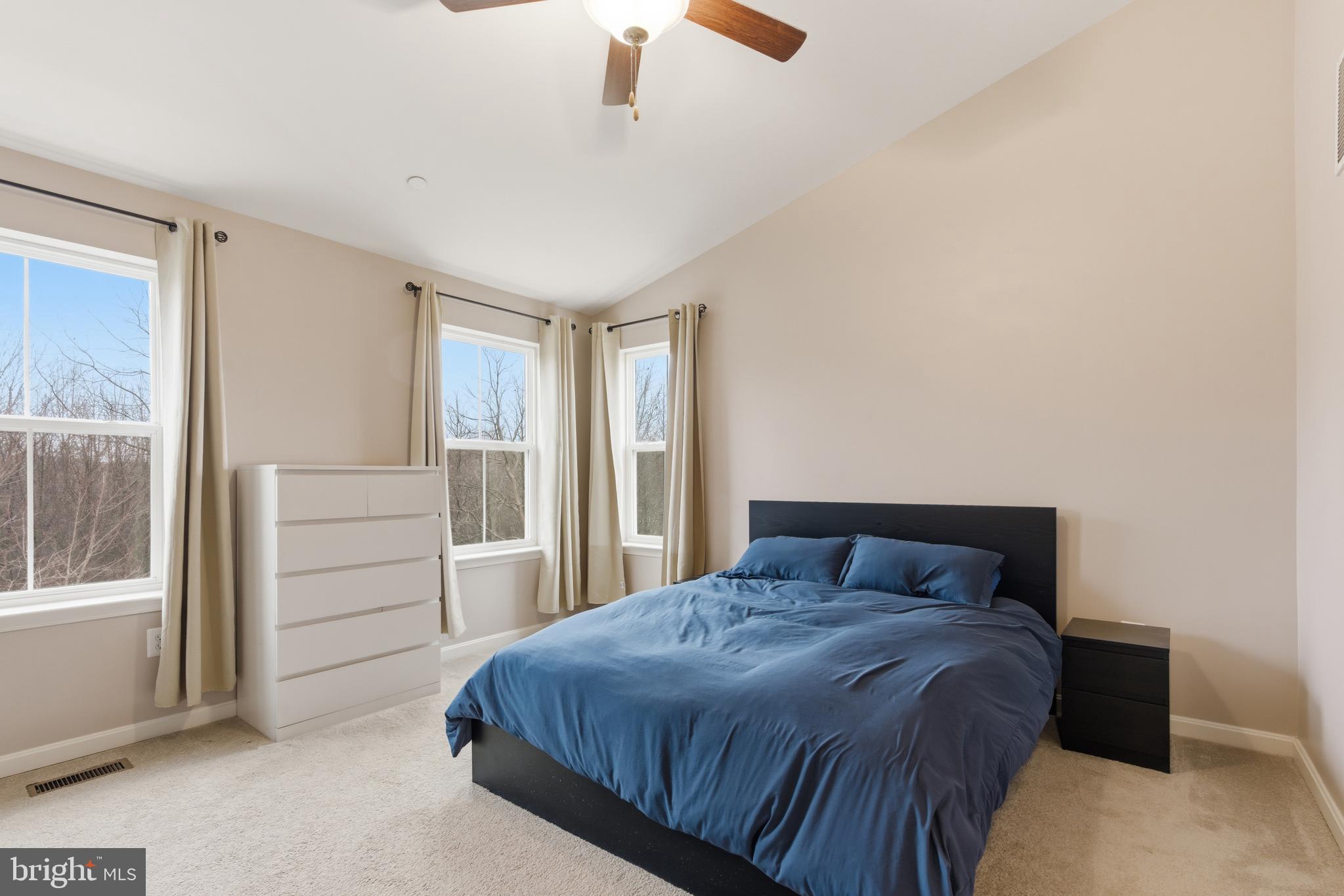 ESSEX - Residential Lease