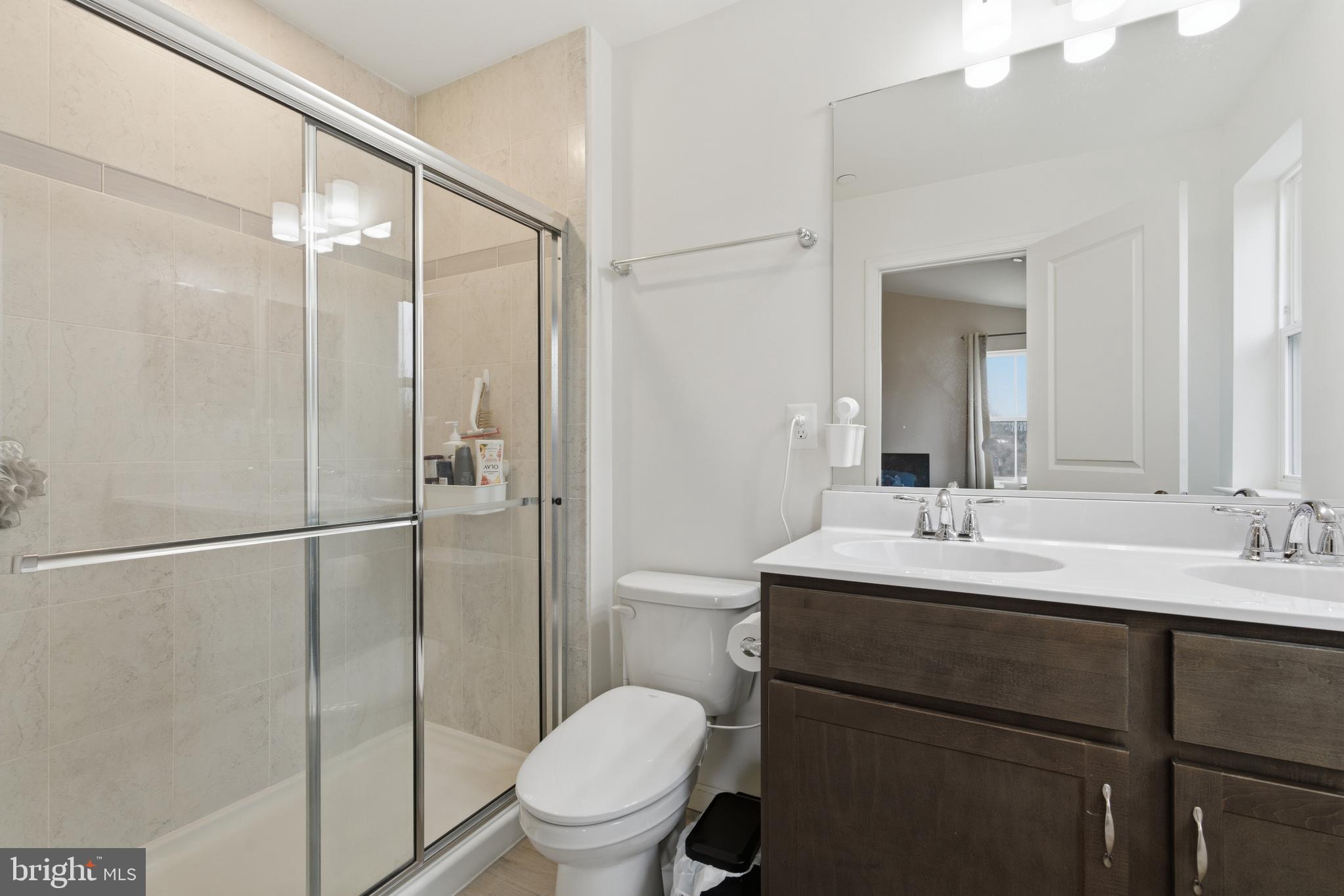 ESSEX - Residential Lease