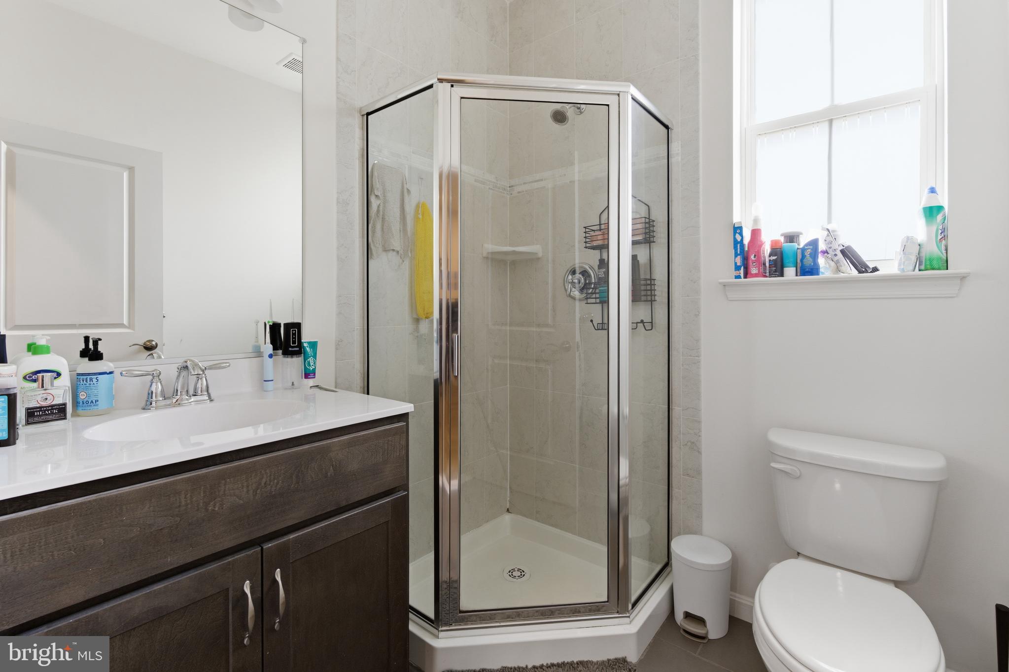 ESSEX - Residential Lease