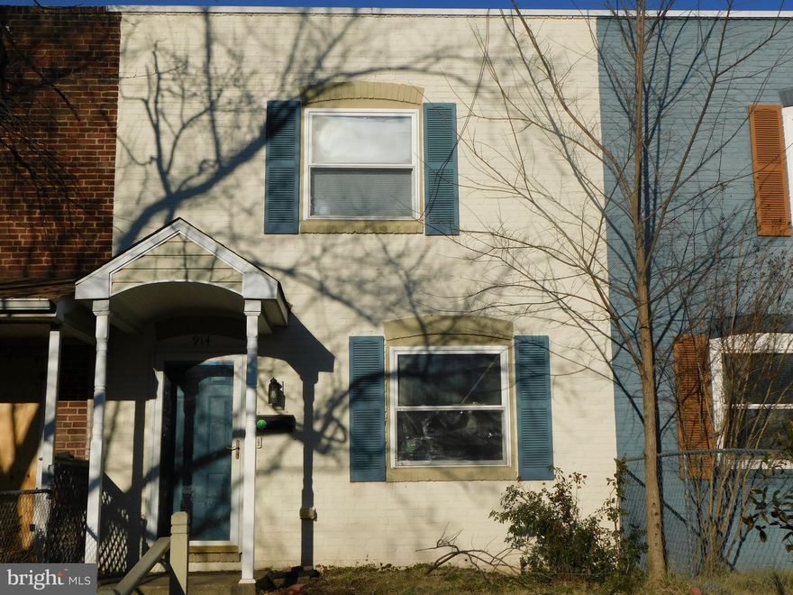 INVESTMENT POTENTIAL!! Home needs some TLC but not far from becoming someone's home! Sold AS-IS. 3BR 1.5 BA, Unfinished basement and Crawl space. Washer/ Dryer hook-ups ready to go. Nice, fenced backyard also. Central AC/ Heat unit (outside and inside unit) practically brand new. Purchased April of 2022. Accepting all and best offers! Seller prefers closing at Cardinal Title, LLC