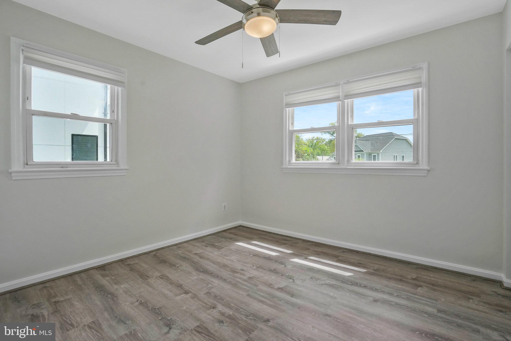 PIMMIT HILLS - Residential Lease