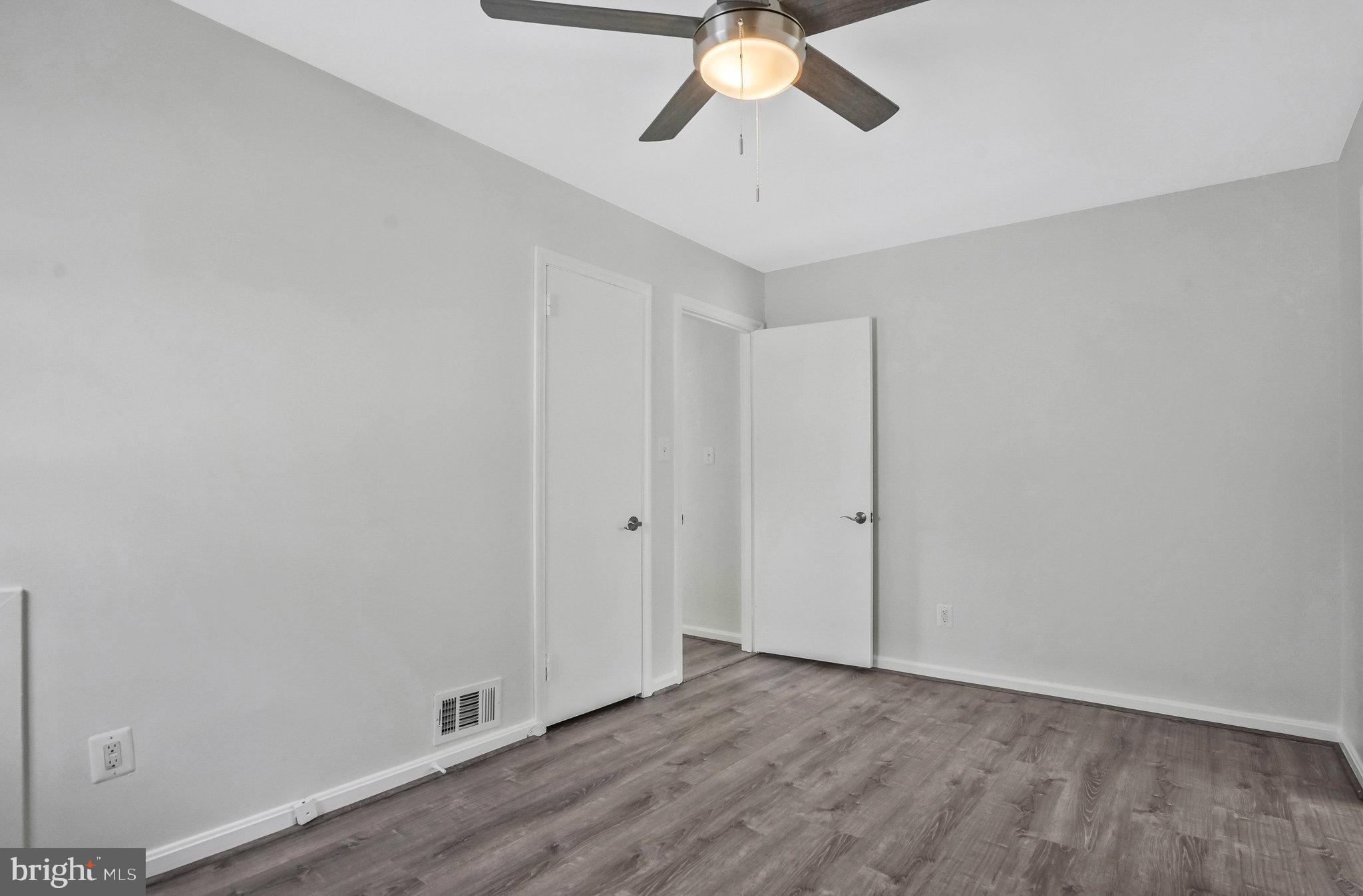 PIMMIT HILLS - Residential Lease