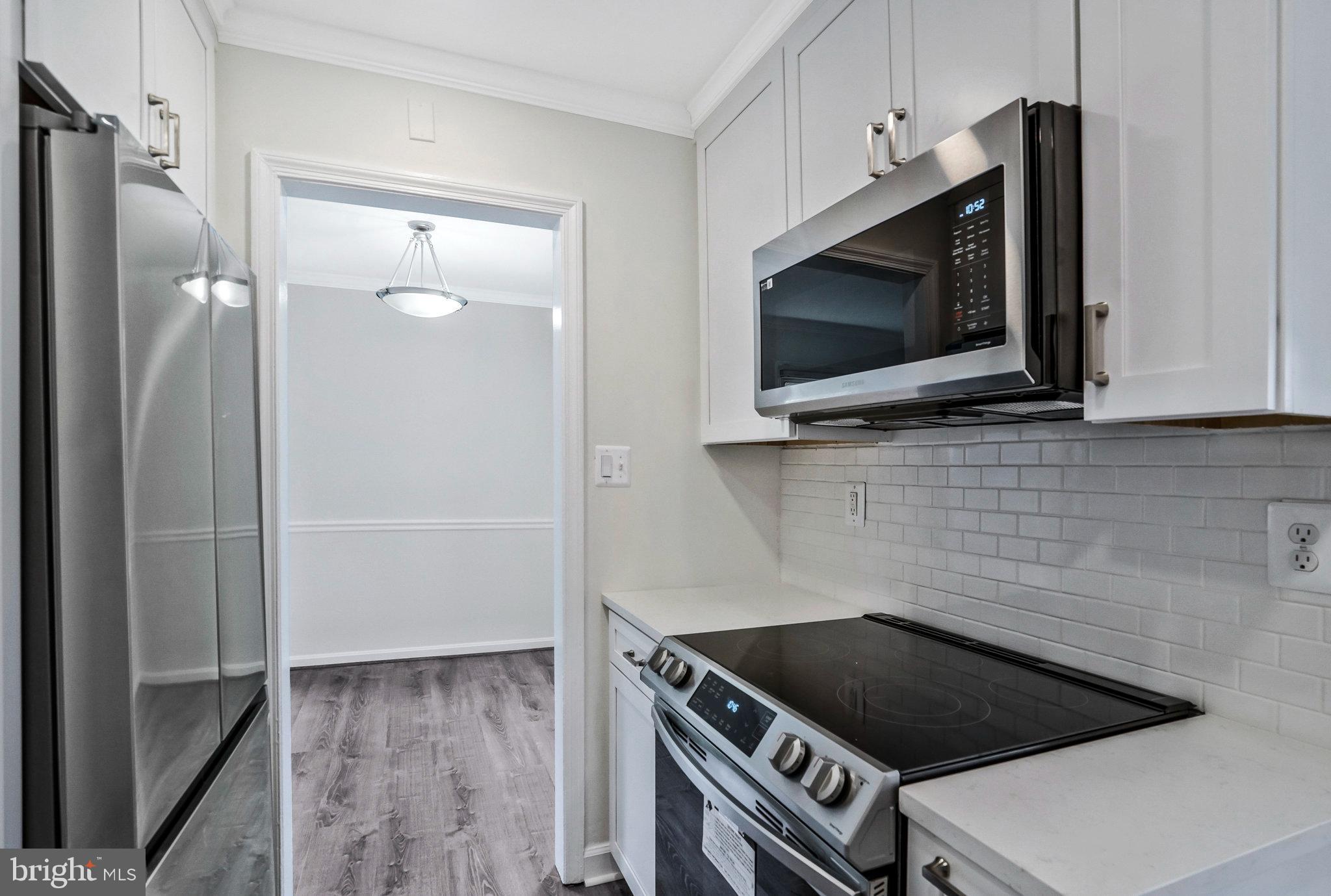 PIMMIT HILLS - Residential Lease