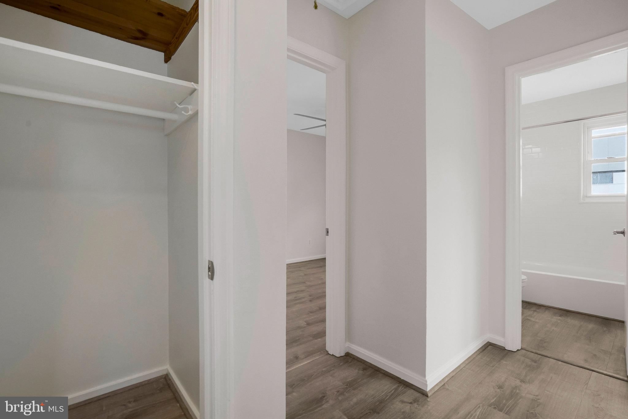 PIMMIT HILLS - Residential Lease