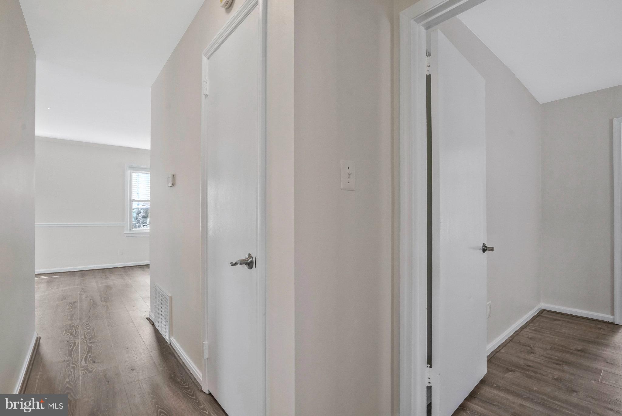 PIMMIT HILLS - Residential Lease