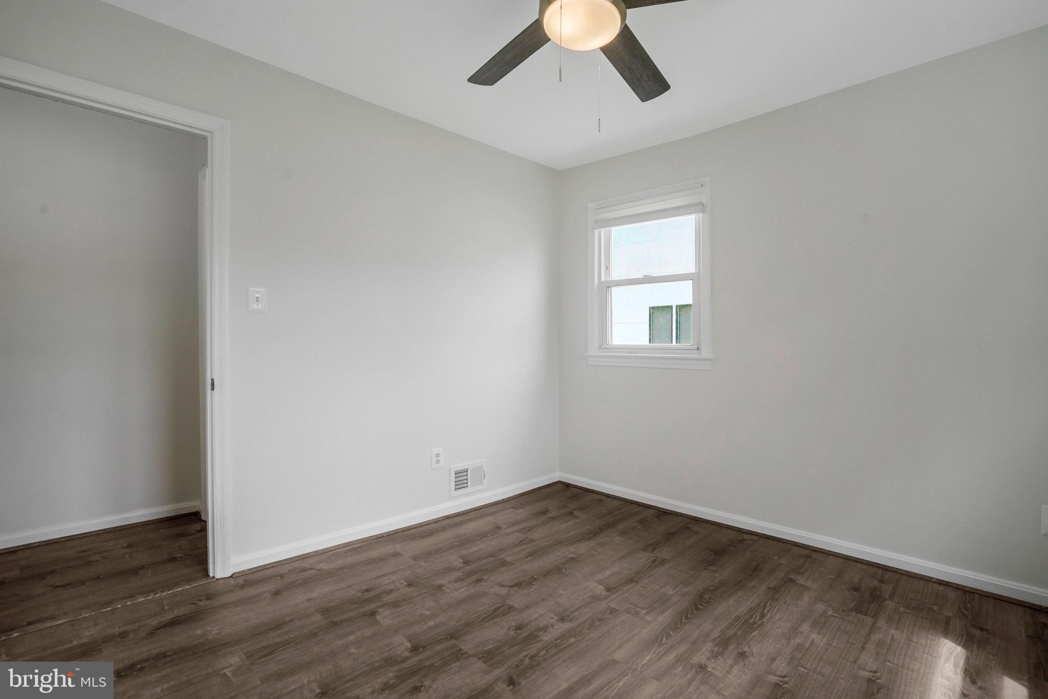 PIMMIT HILLS - Residential Lease