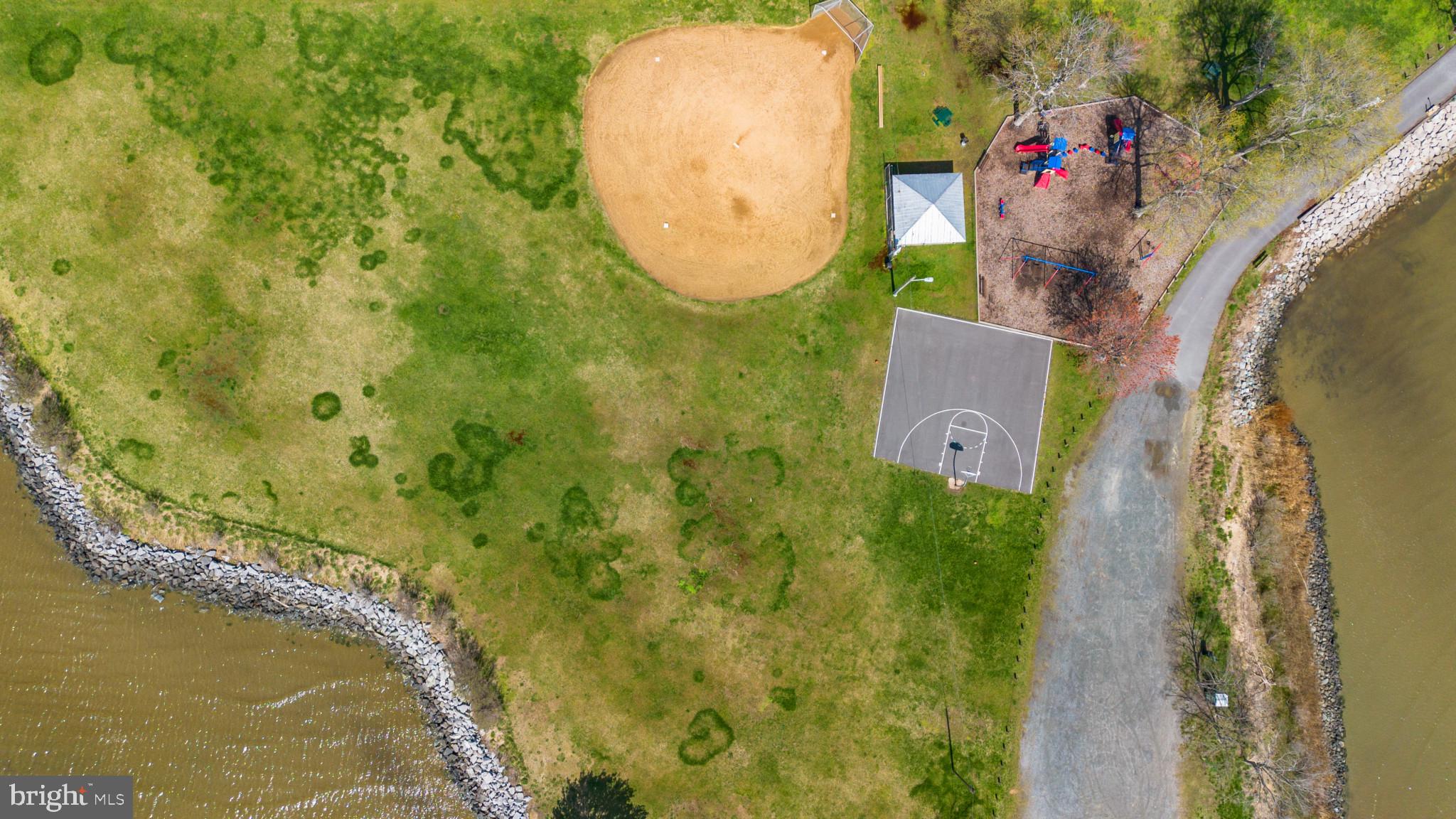 FRANKLIN MANOR - Residential