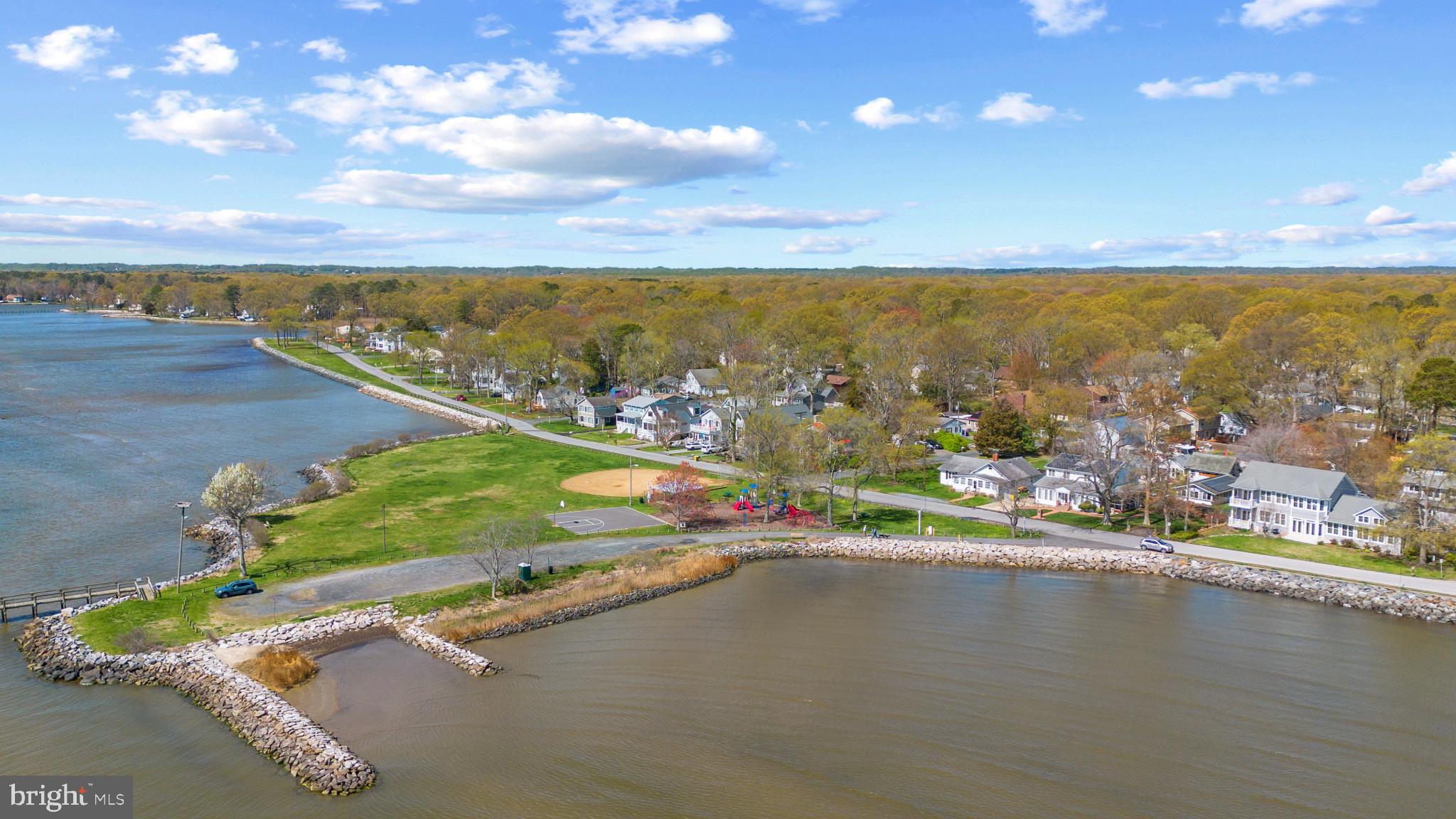 FRANKLIN MANOR - Residential