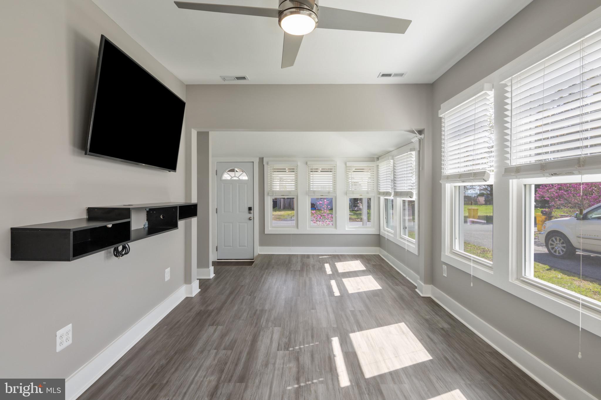 FRANKLIN MANOR - Residential