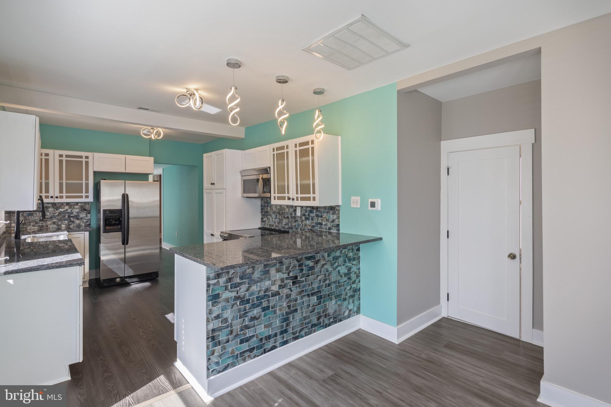 FRANKLIN MANOR - Residential