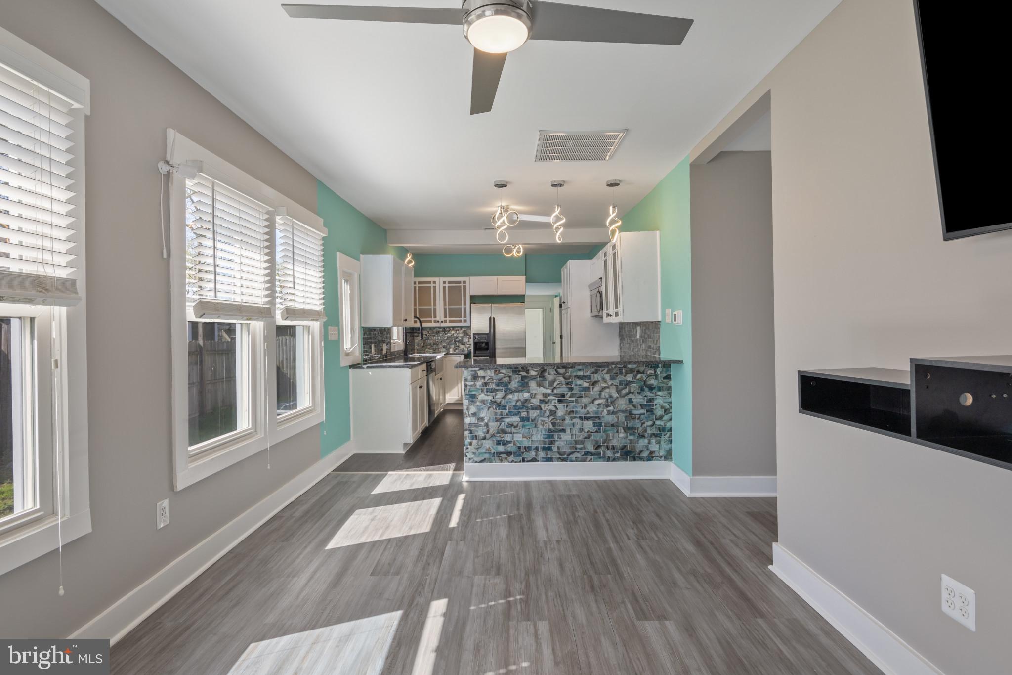 FRANKLIN MANOR - Residential