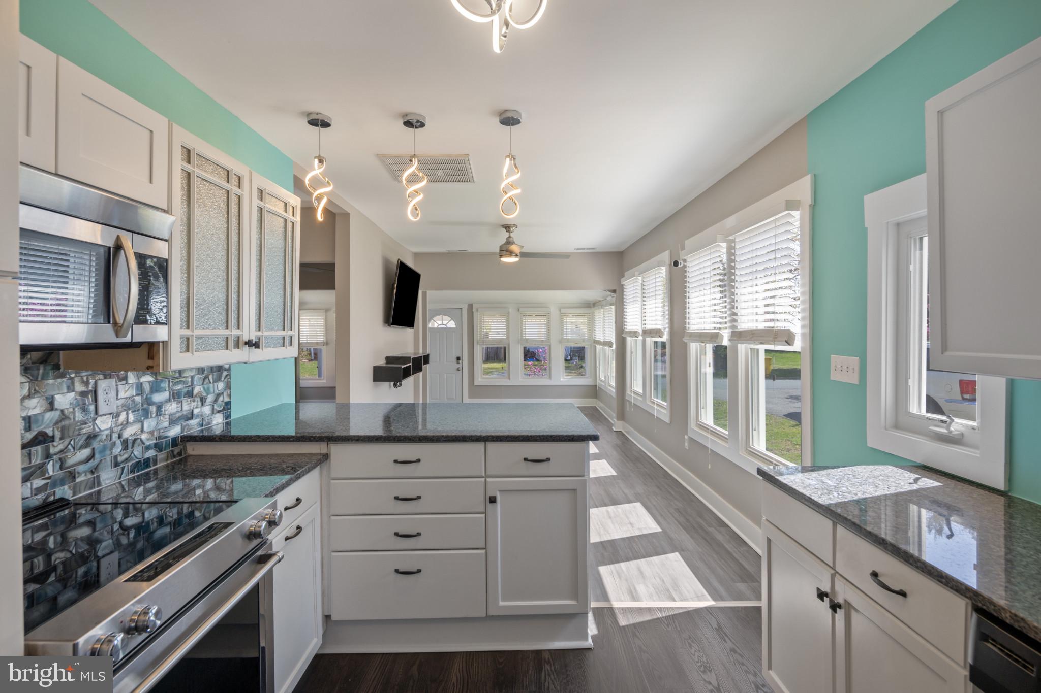 FRANKLIN MANOR - Residential