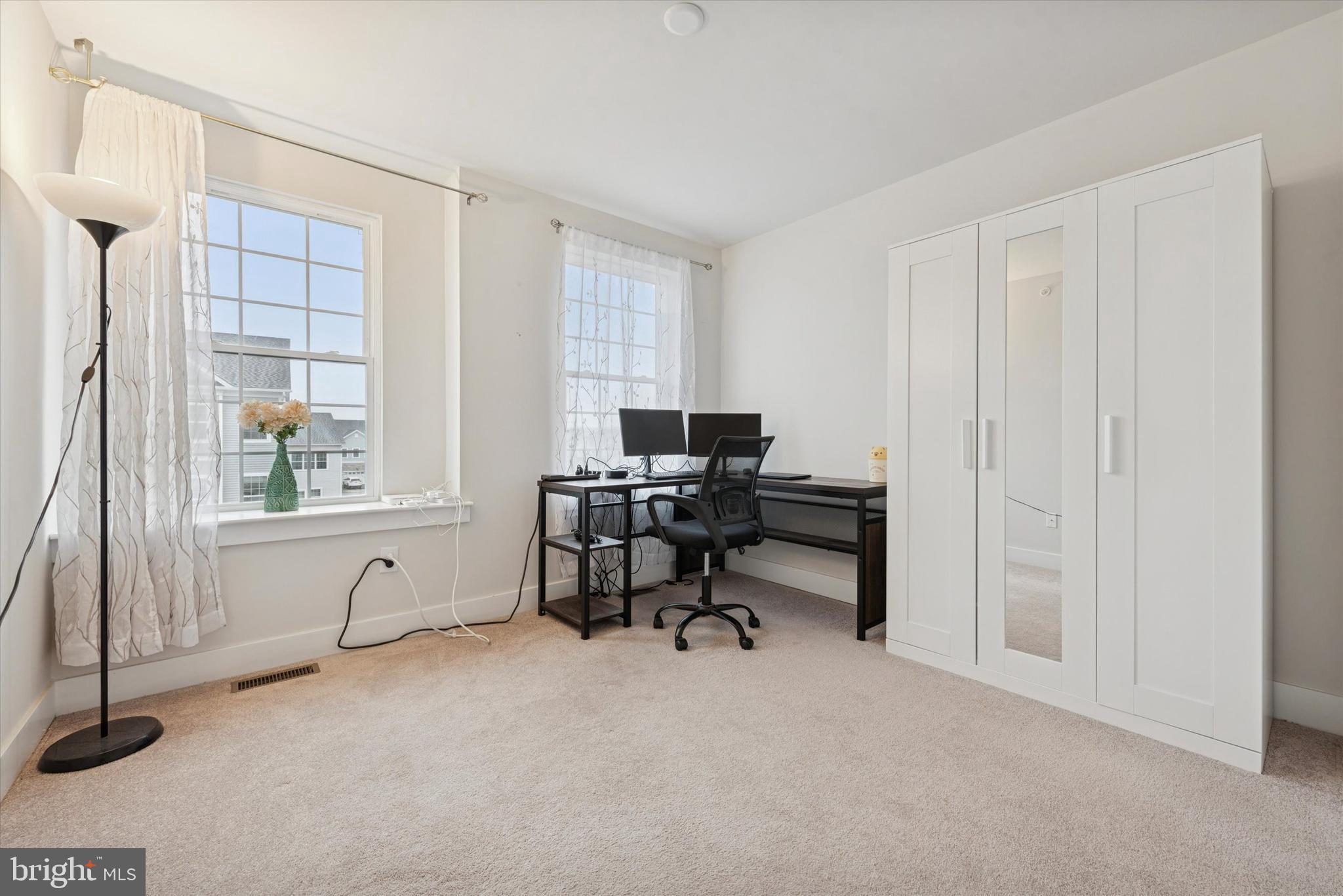 LOCHIEL FARM - Residential